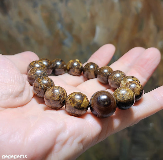 16mm Aged Tibetan Natural Eyes 3 Eyes Agate and 14mm Bronzite bracelet 16毫米老西藏天然眼三眼玛瑙珠配14毫米古铜辉手链