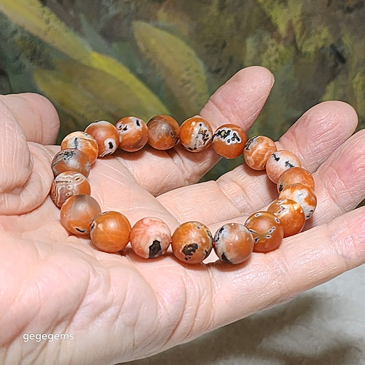 10.6mm+ Baoshan Nan Hong natural "skin" Lianpu pattern bracelet [Natural Crystal] 保山南紅带皮脸谱手链