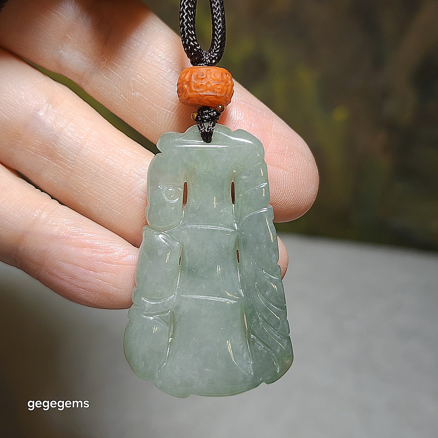 Type A Jadeite light green both sides carvings Bamboo & Bat (with certificate) with Qiaojia Nan Hong huiwen bead Jade pendant 翡翠淡绿双面雕刻竹蝙蝠(祝福)吊坠(带证书)配云南巧家南红回纹珠 竹报平安 节节高升 福在眼前