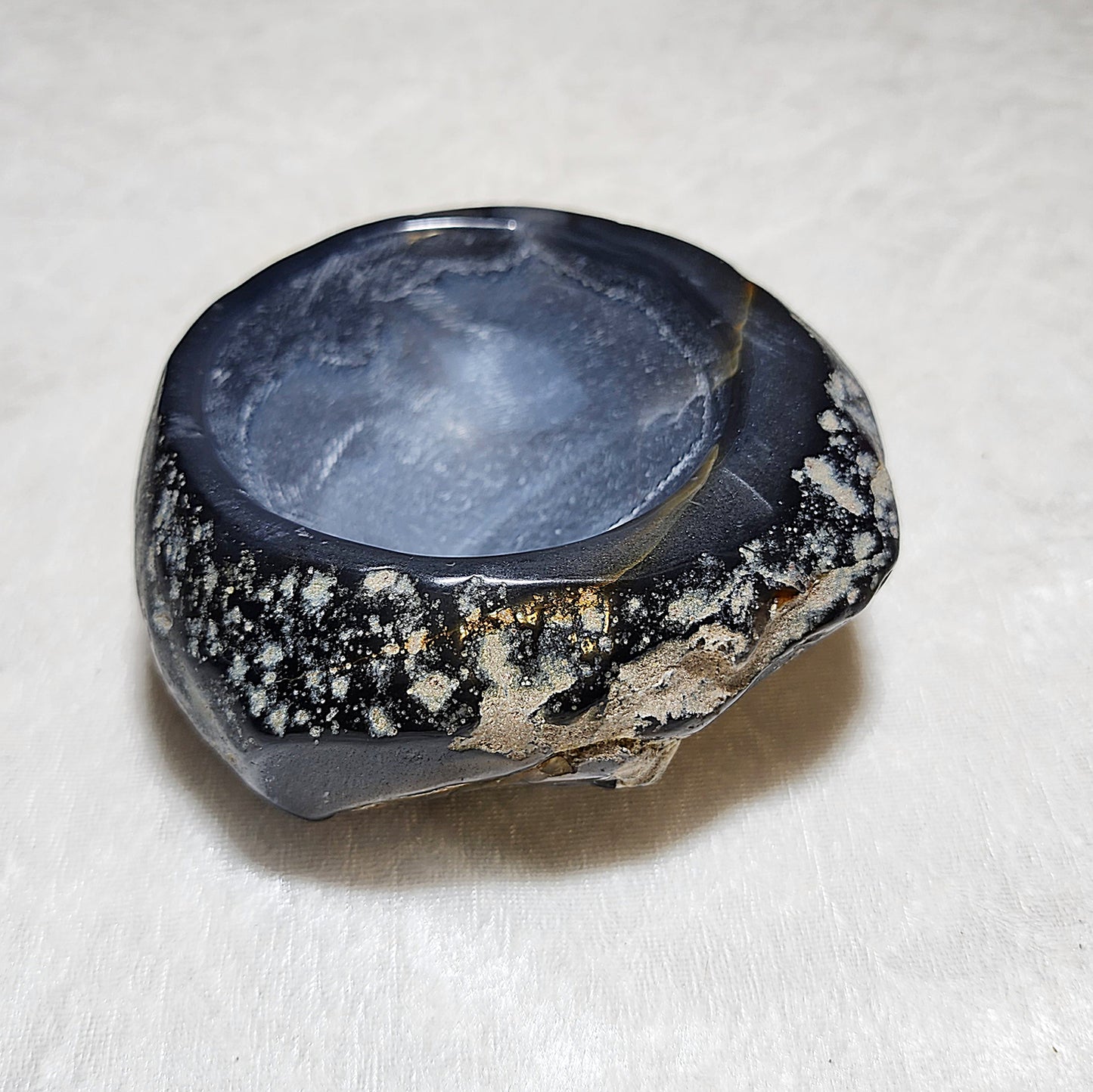 625 grams Natural Black Agate crystal bowl home/office decor ash tray [Natural Crystal] 天然黑玛瑙水晶碗家居辦工室小摆设烟灰缸