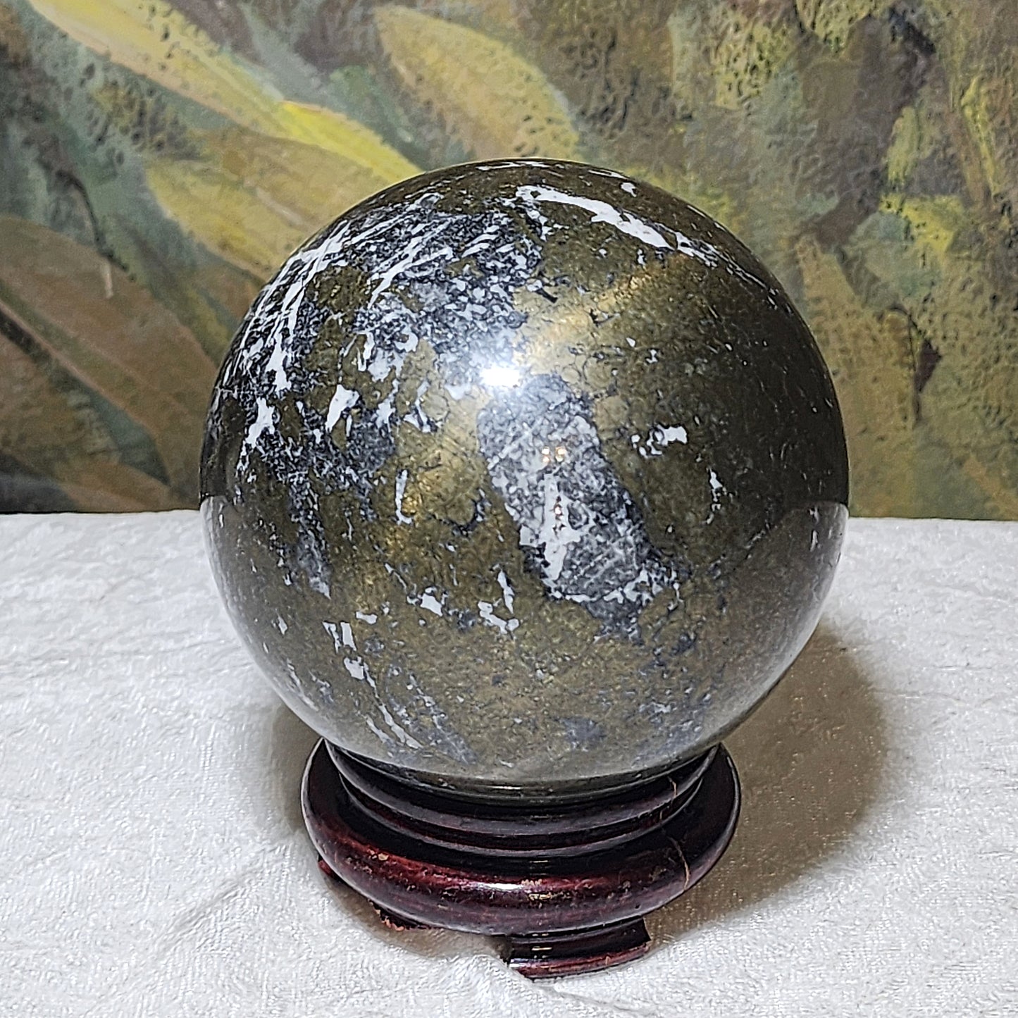 1.428 kg Premium old mine Pyrite globe ball [Natural Crystal] 优质黄铁矿老料家居摆设风水球