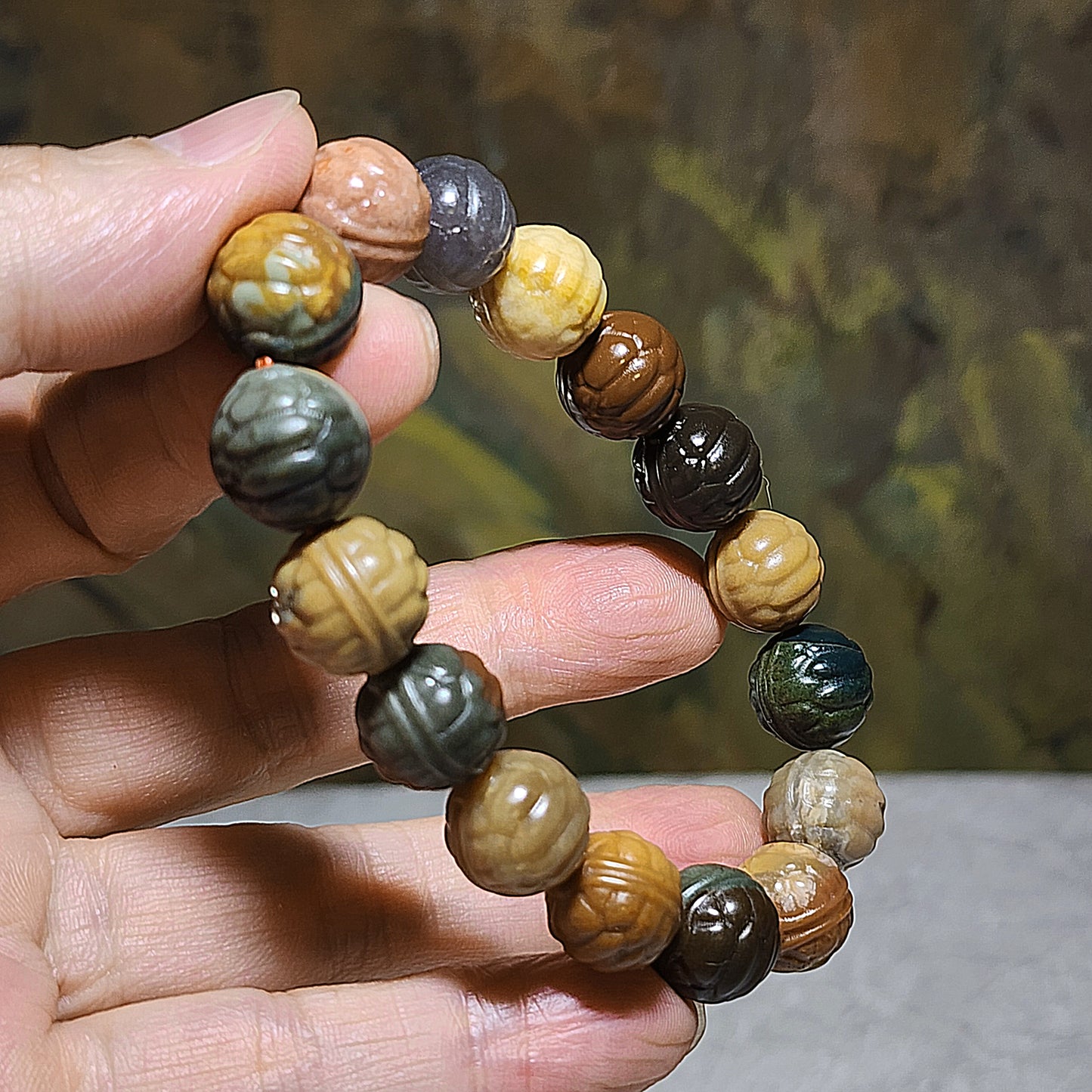 12.5mm+ Natural Gobi Desert Agate multicolor "Rich and Successful"  (Tortoise Shell carvings) bracelet [Natural Crystal] 天然戈壁沙漠玛瑙雕刻富甲天下多宝串手链