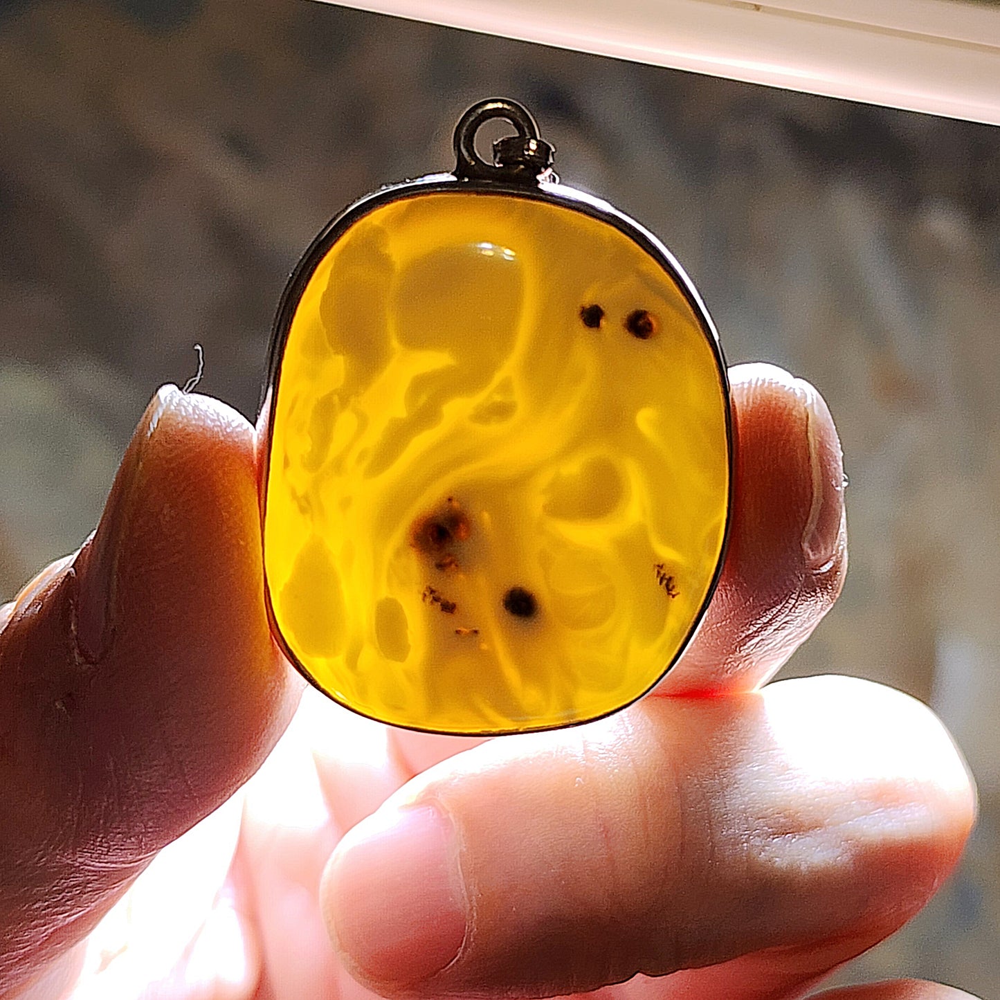 Gegegems Collection Butterscotch Amber whitish yellowish pendant set with 925 Silver [Natural Crystal]  精品蜜蜡白花蜡虫洞925银吊坠