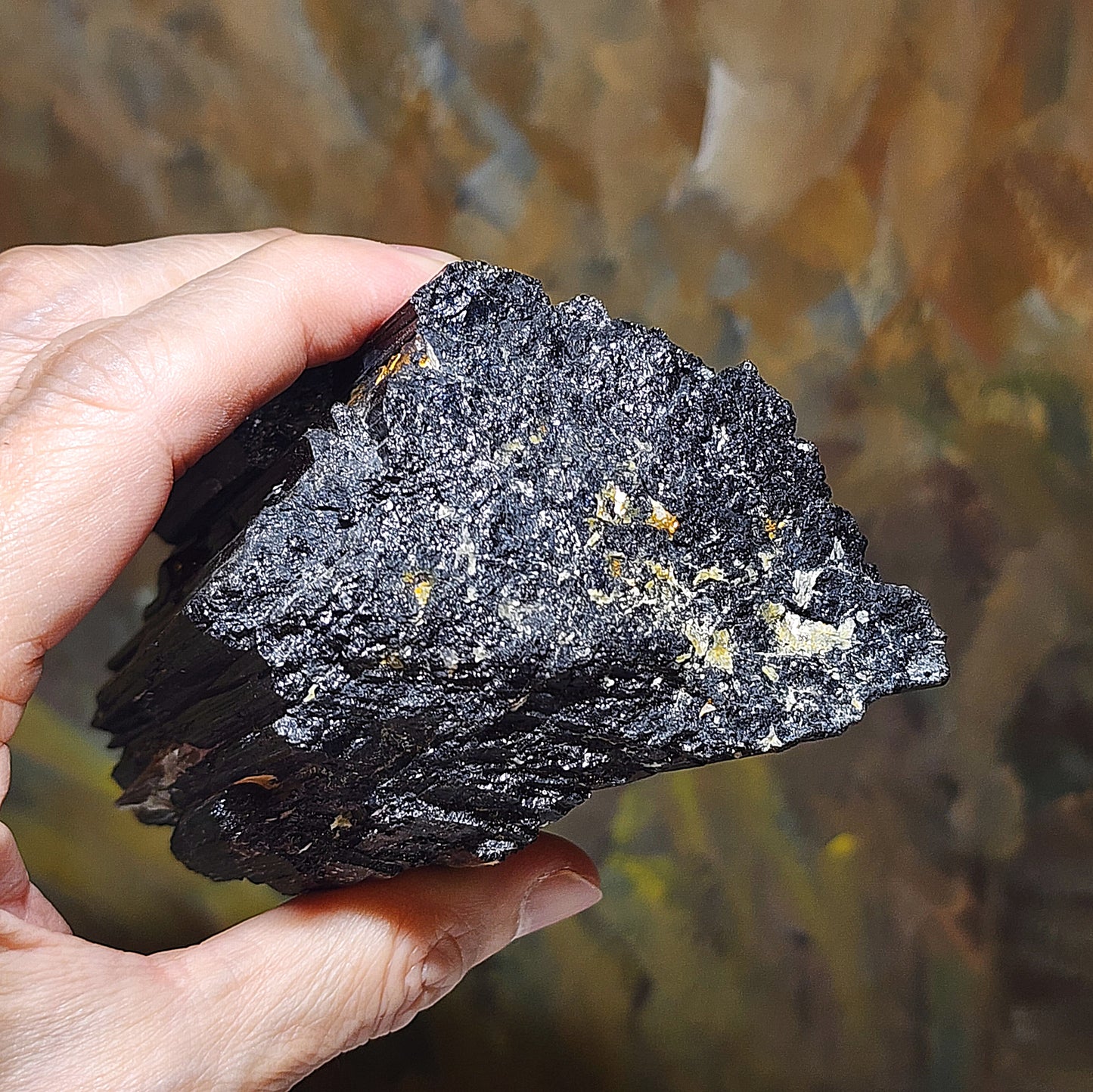 0.93Kg raw Black Tourmaline with silvery Mica very reflective surface [Natural Crystal] 0.93公斤黑碧玺原石超亮皮带云母片共生 #fengshui