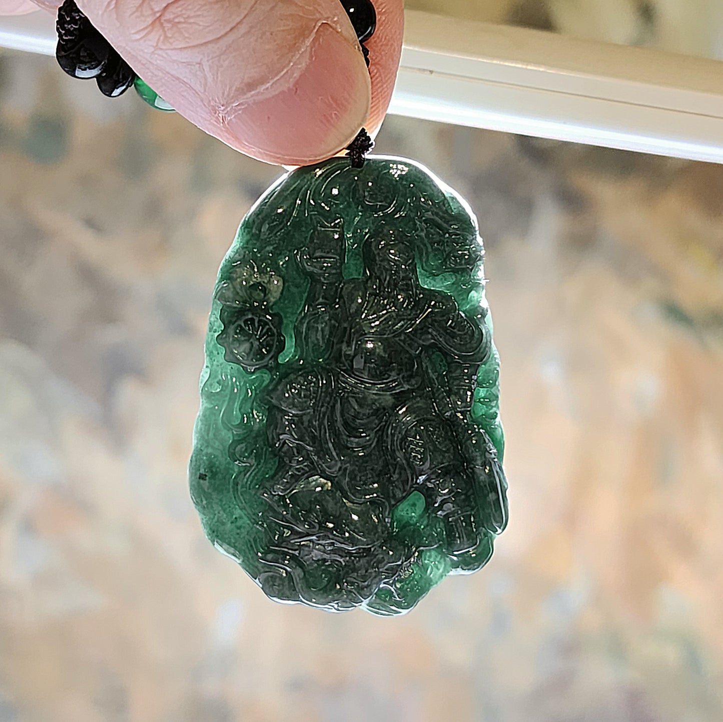 Premium Type A Jadeite Guan Gong with Guandao, Seal and Dragon pendant (with certificate) 优质翡翠御龙关公持大关刀捧印玺玉吊坠(带证书)