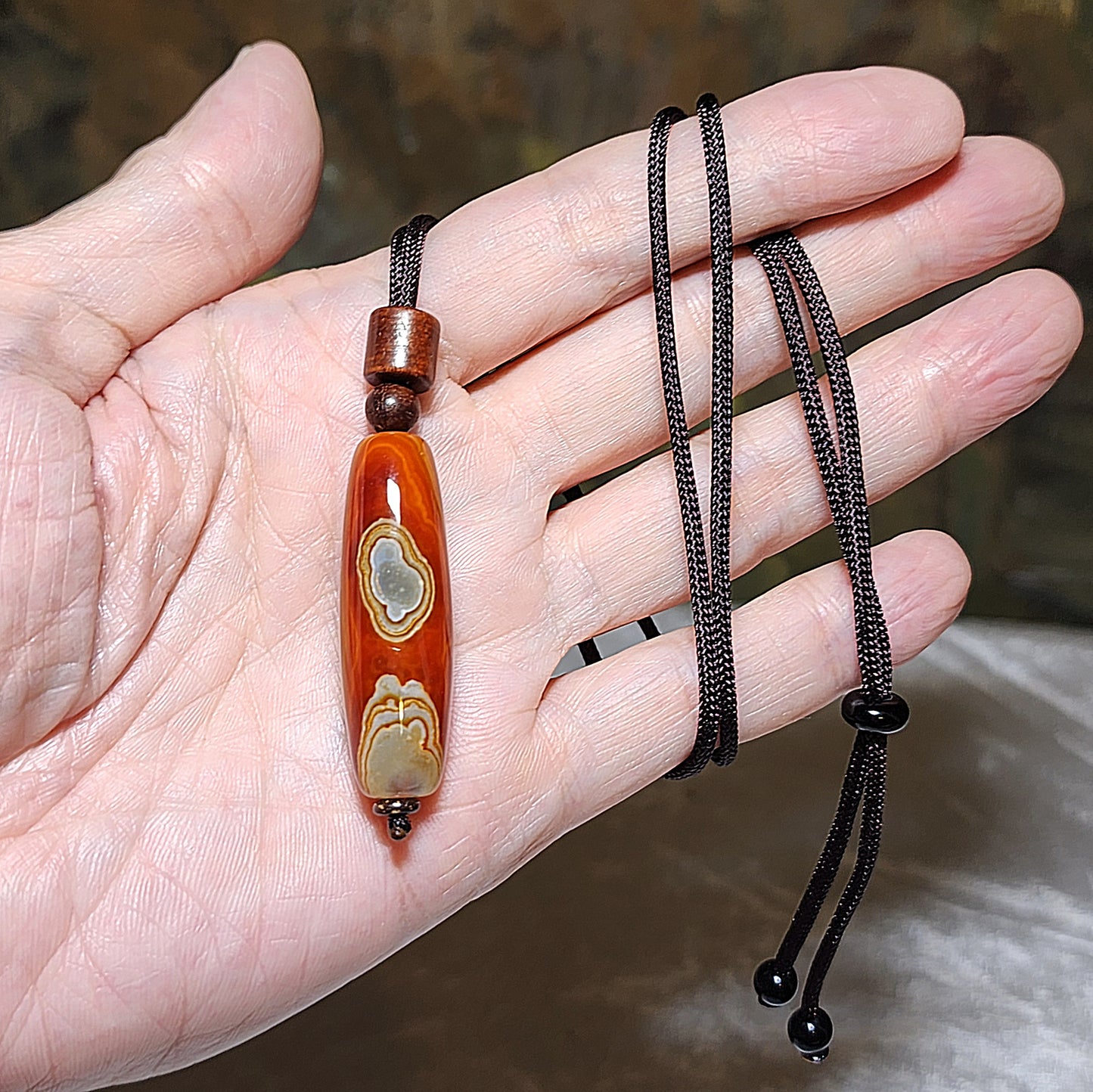 Tibetan Sardonyx Natural Eyes 4 Eyes Dzi pendant [Natural Crystal] 西藏天然缠丝玛瑙天眼四眼天珠