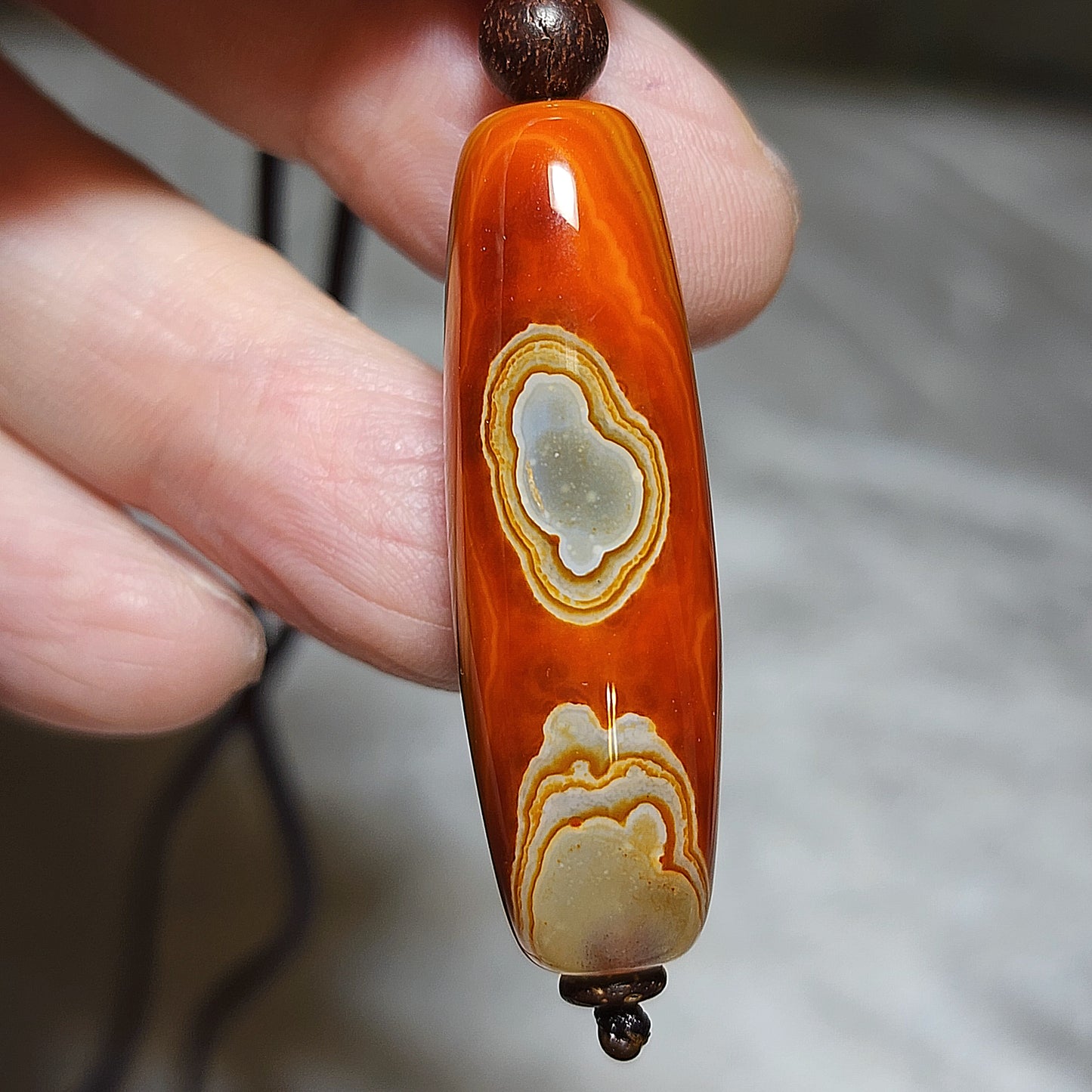 Tibetan Sardonyx Natural Eyes 4 Eyes Dzi pendant [Natural Crystal] 西藏天然缠丝玛瑙天眼四眼天珠