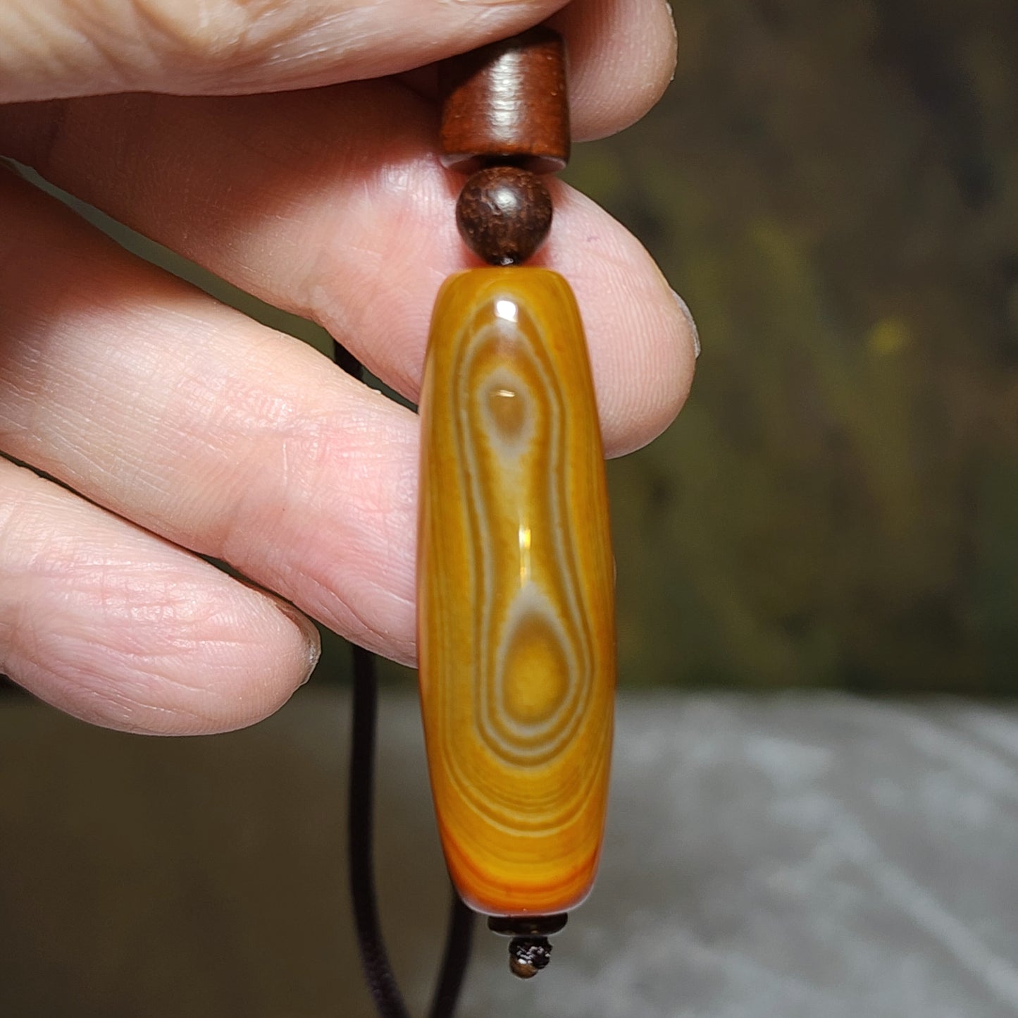 Tibetan Sardonyx Natural Eyes 4 Eyes Dzi pendant [Natural Crystal] 西藏天然缠丝玛瑙天眼四眼天珠