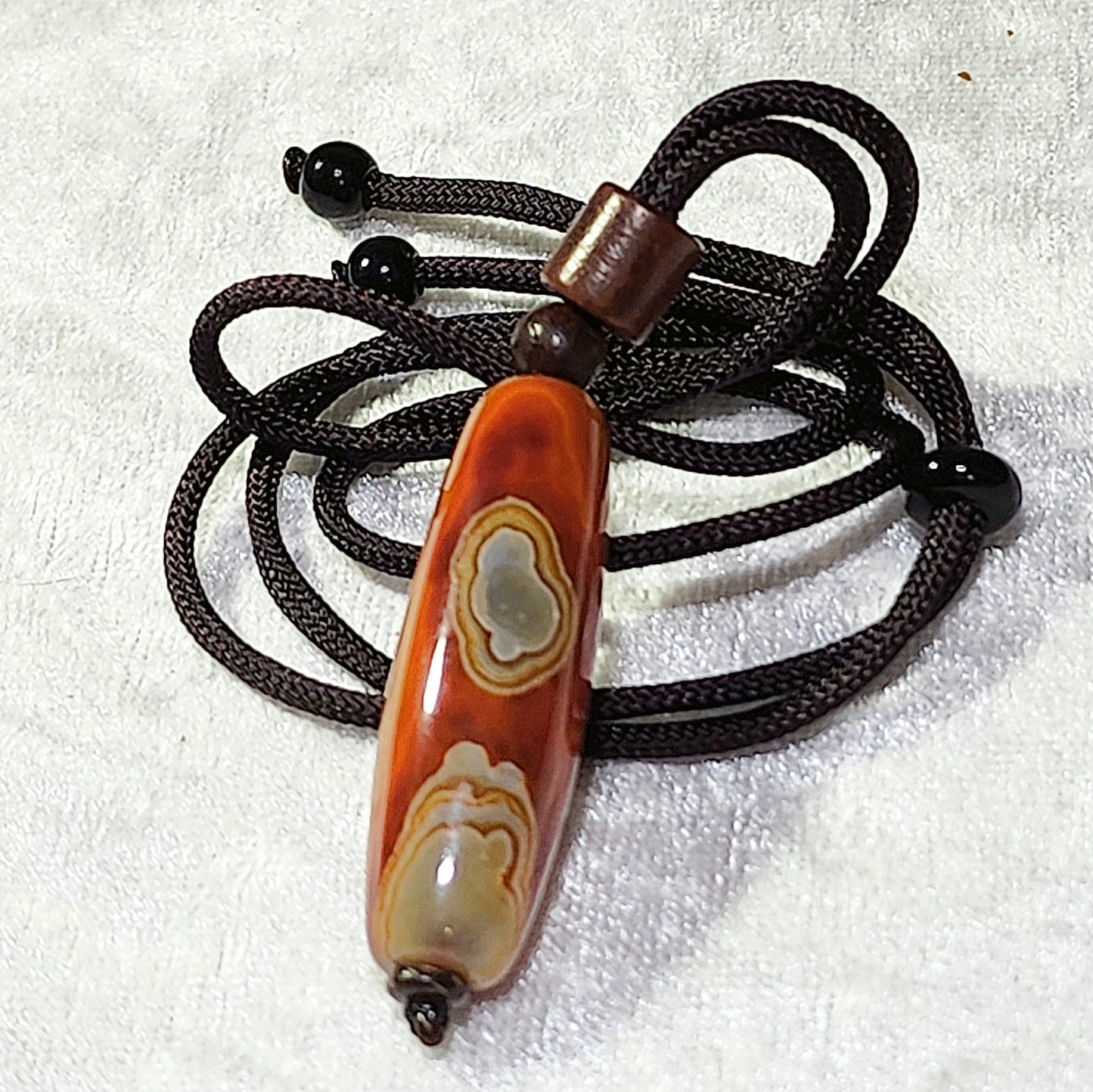 Tibetan Sardonyx Natural Eyes 4 Eyes Dzi pendant [Natural Crystal] 西藏天然缠丝玛瑙天眼四眼天珠