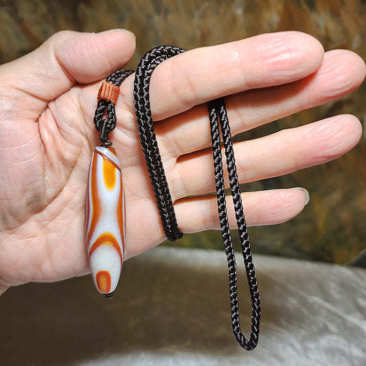 6.3cm Premium Tibetan Sardonyx Natural Eyes 3 Eyes "Number 8" Dzi pendant 藏传天然缠丝玛瑙红纹天眼三眼"8字" 天珠吊坠