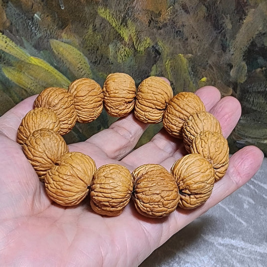 25mm ginger yellow "Monkey Head" Walnutss natural "Yuanbao shape"  bracelet [Natural unprocessed] 25毫米姜黄皮猴头元宝手链/手持