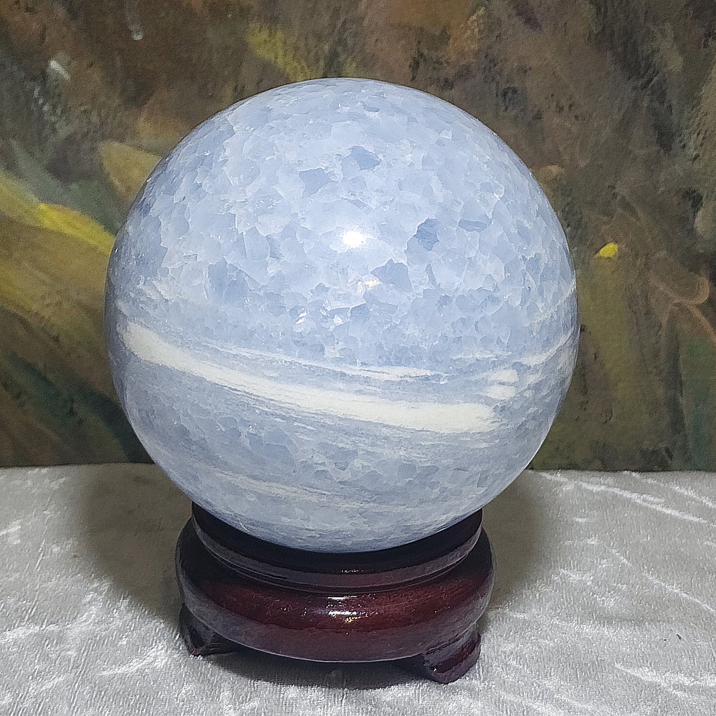 Rare 10.5cm premium large size  Celestine fengshui globe sphere (Metal produces Water) home decor 精品1.78公斤天青石球金生水风水摆件