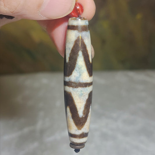Gegegems Collection 57.6mm aged Tibetan Huya Dzi pendant with very fine red spots (with certificate) 精品藏传老矿满细朱砂虎牙天珠(带证书)
