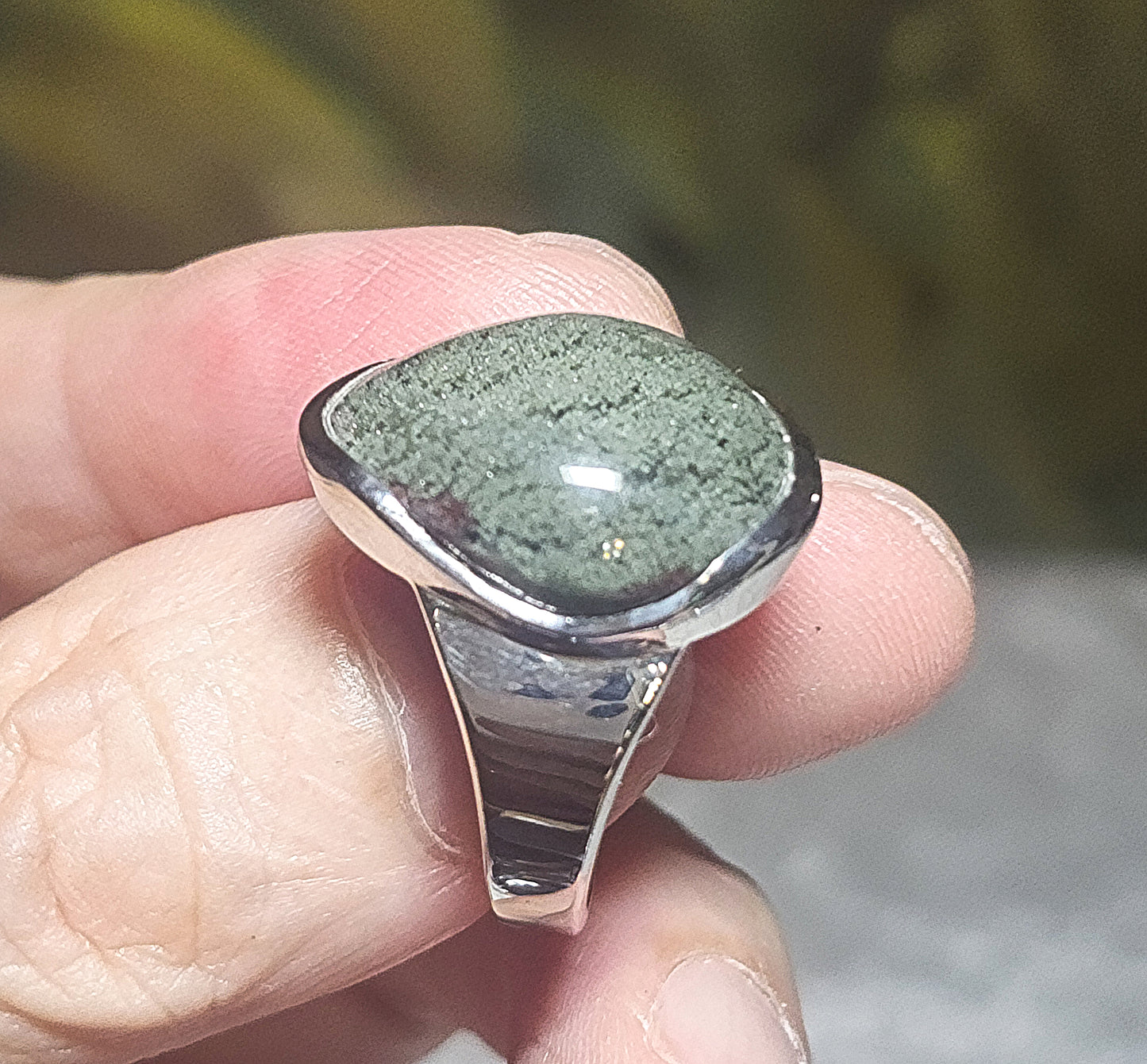 17.6mm Premium natural Green Phantom Quartz 925 Silver ring [Natural Crystal] 精品天然全包裹绿幽灵925银戒指