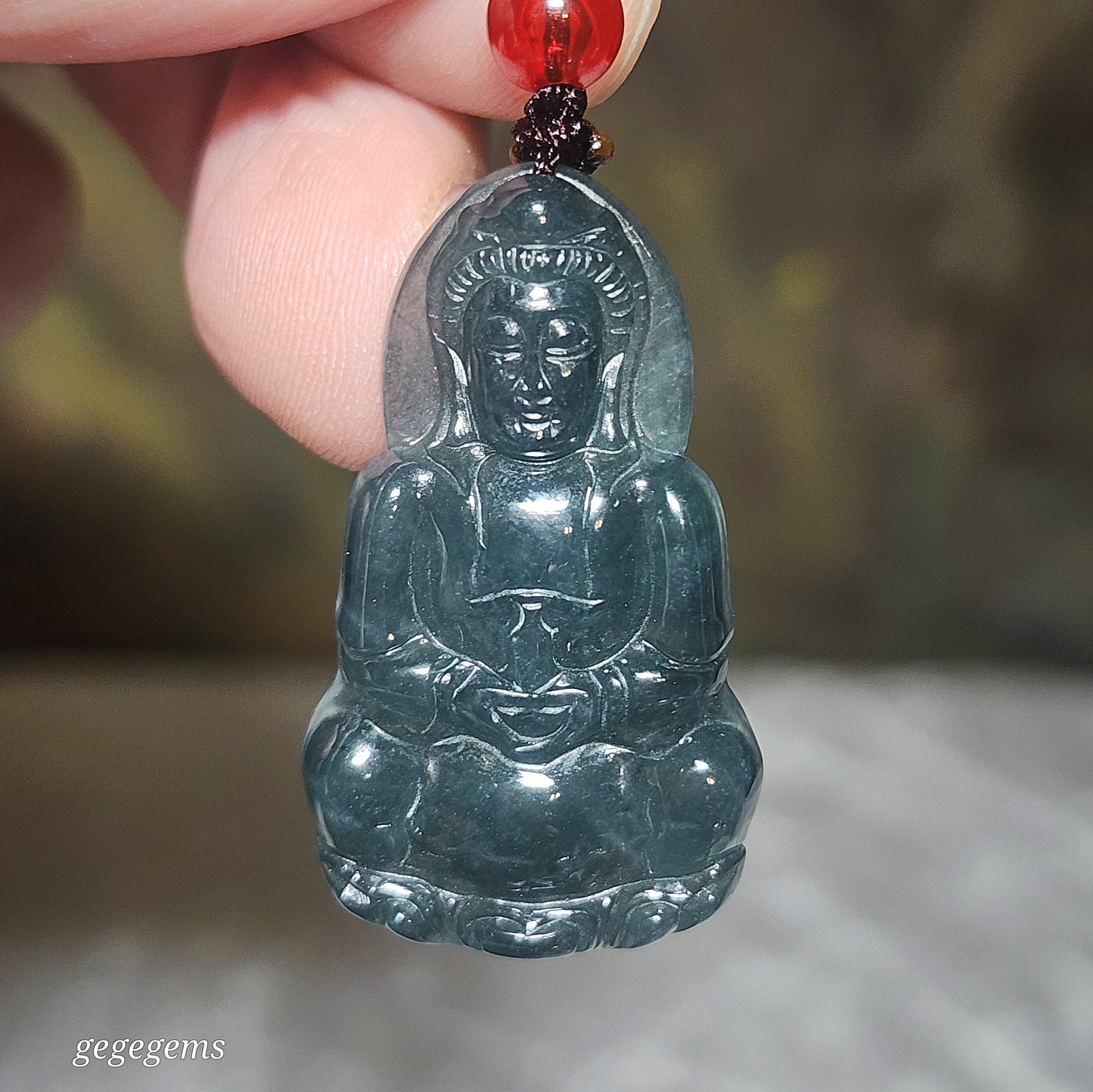 Premium Type A Jadeite Icy blue green Guan Yin Jade pendant (with certificate) 优质翡翠冰蓝绿观音吊坠(带证书)