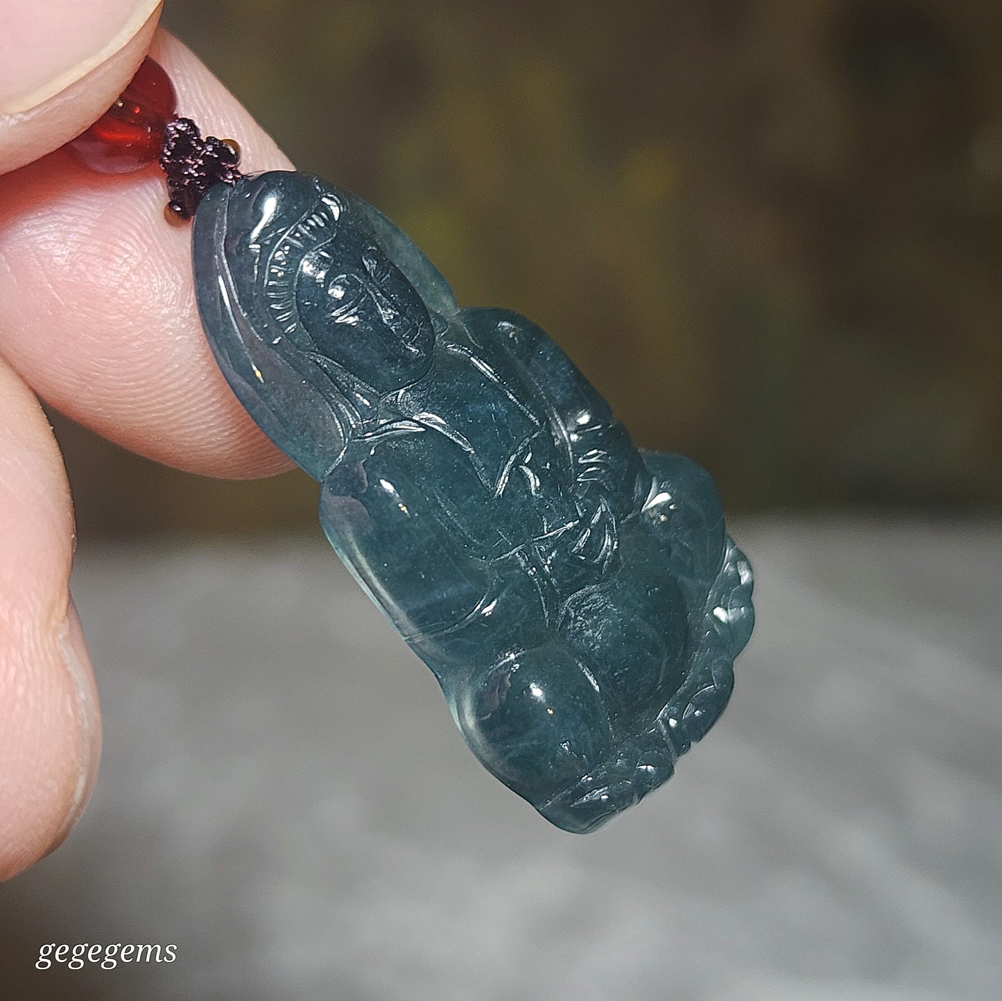 Premium Type A Jadeite Icy blue green Guan Yin Jade pendant (with certificate) 优质翡翠冰蓝绿观音吊坠(带证书)