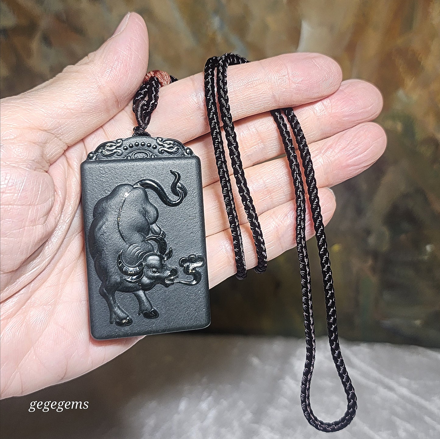Premium Nephrite ink green double sides cravings Ox and Auspicious Cloud Jade pendant (with certificate) [Natural Crystal] 优质和田玉塔青墨绿双面雕刻牛祥云吊坠(带证书)