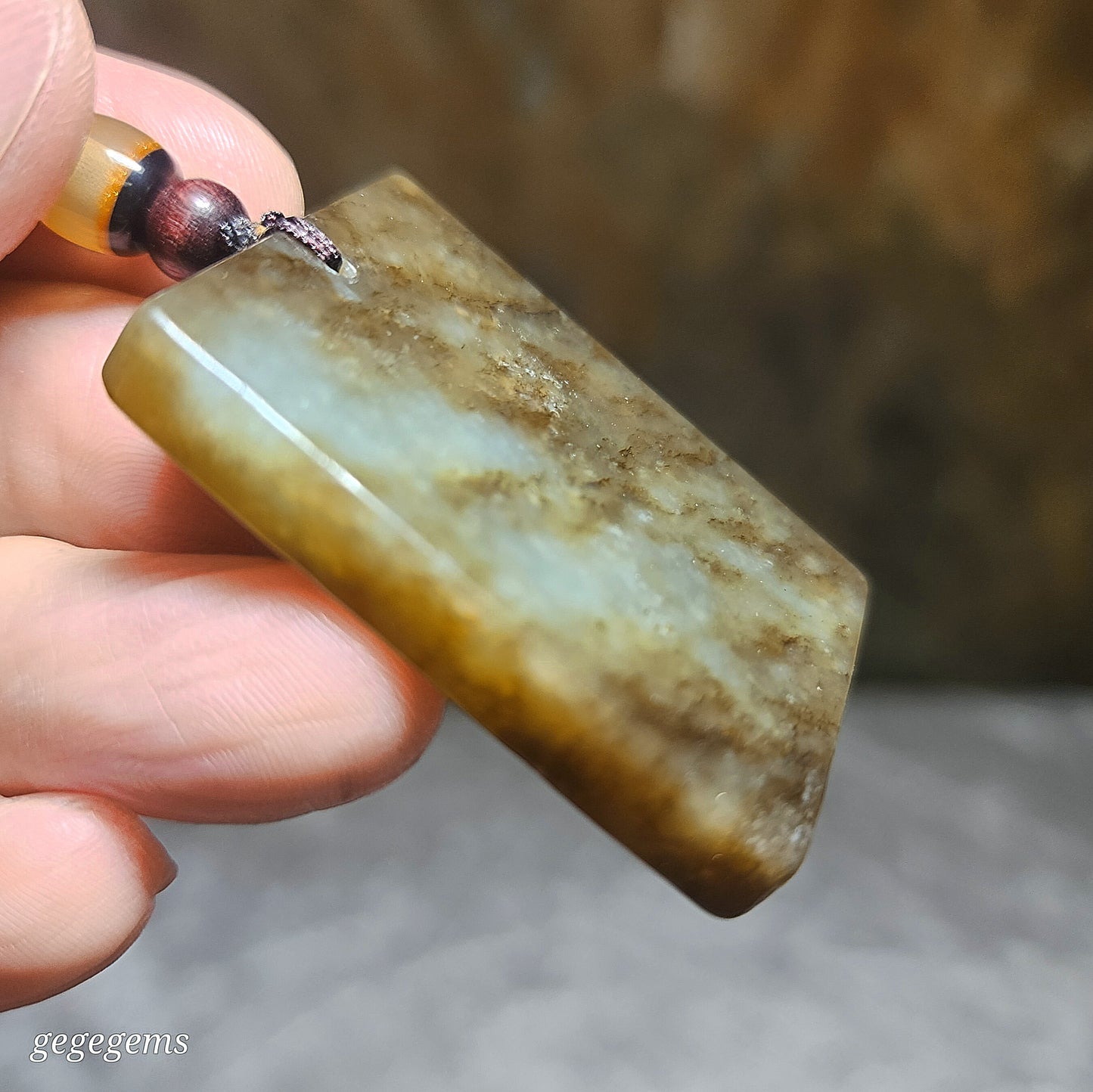 25.96 grams Premium Nephrite qinghua caramel brown light green Wu Shi Pai natural landscape pattern Jade pendant (with certificate) 且末和田玉糖青白无事牌天然山水纹路意境吊坠(带证书)