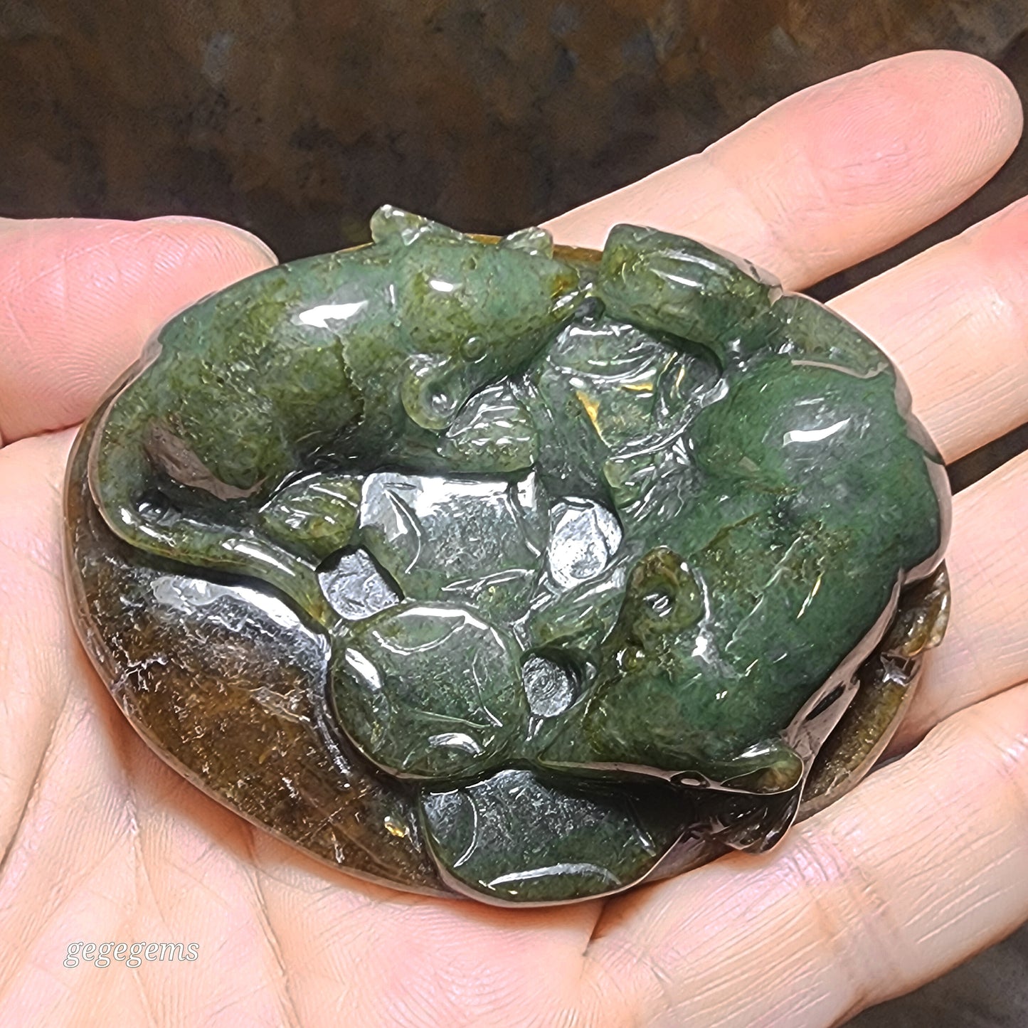 Type A Jadeite light green light yellow with "Jade skin" Rats & Coins palmstone/small display (with certificate) 翡翠A货带原玉皮浅绿淡黄双鼠运财把件小摆设(带证书)