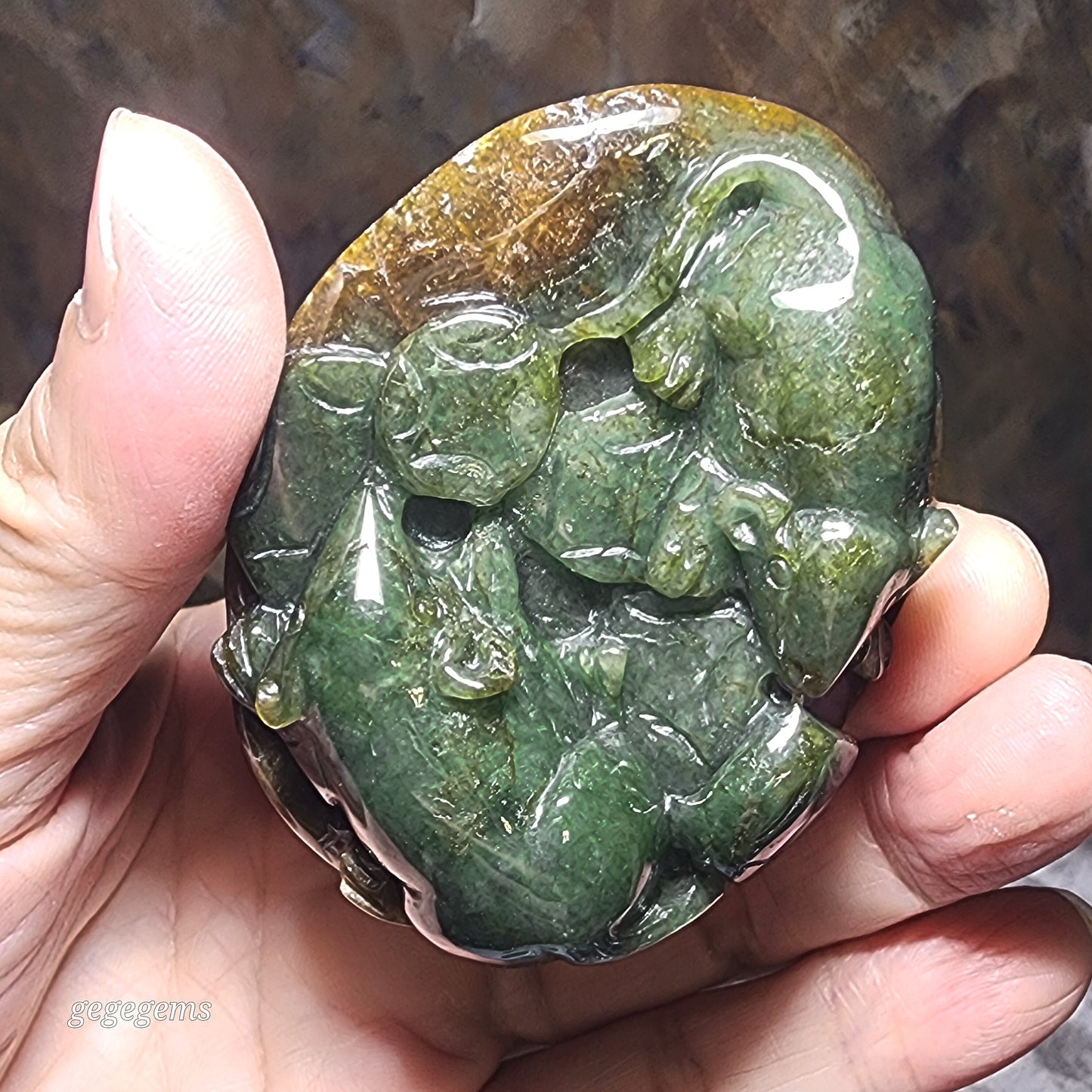 Type A Jadeite light green light yellow with "Jade skin" Rats & Coins palmstone/small display (with certificate) 翡翠A货带原玉皮浅绿淡黄双鼠运财把件小摆设(带证书)