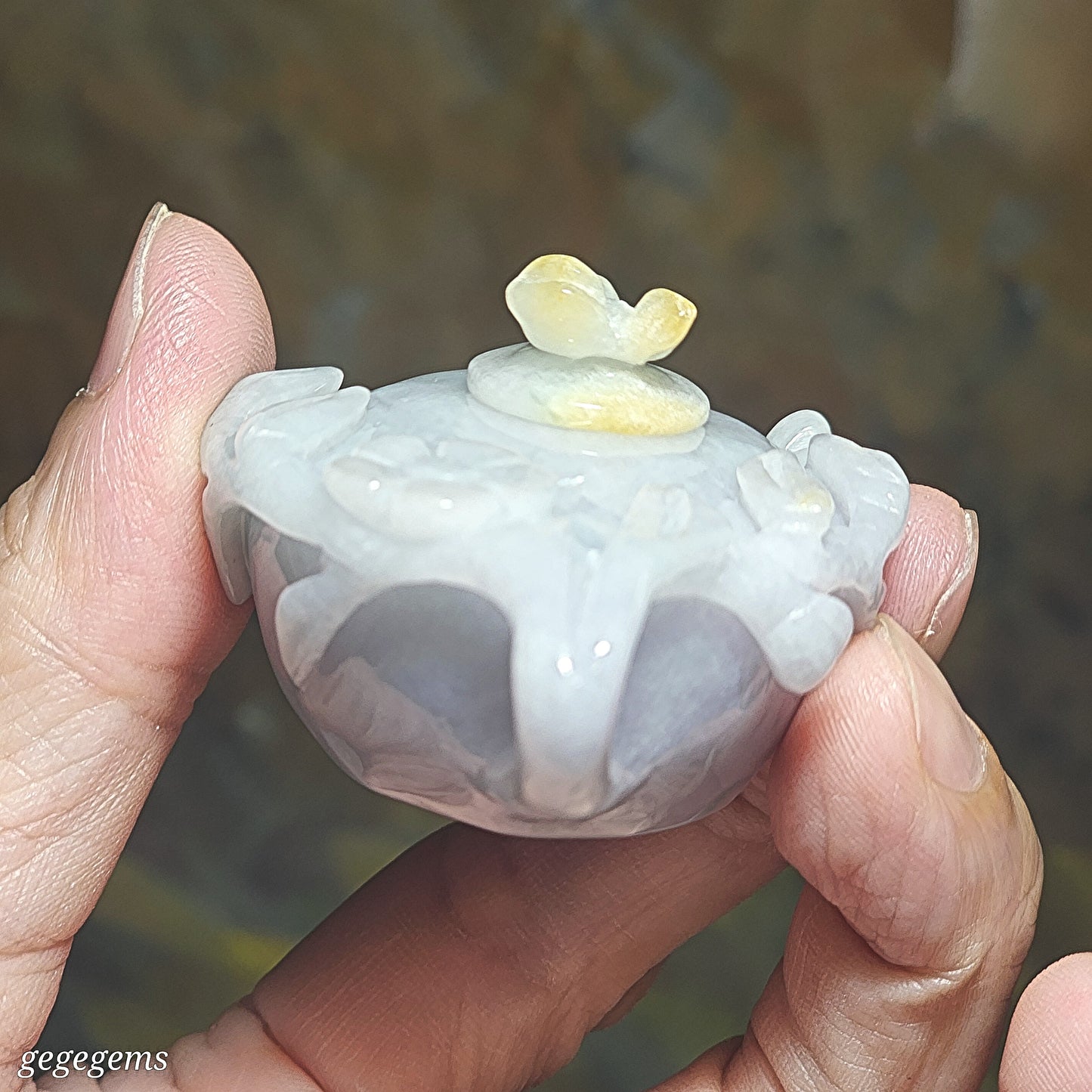 Premium Type A Jadeite light yellow light lavender light green hand carved Jade Teapot handheld (with certificate) 精品翡翠淡绿淡紫浅黄福禄寿三色手工圆雕小茶壶把件摆件(把把胡 把把赢)(带证书)