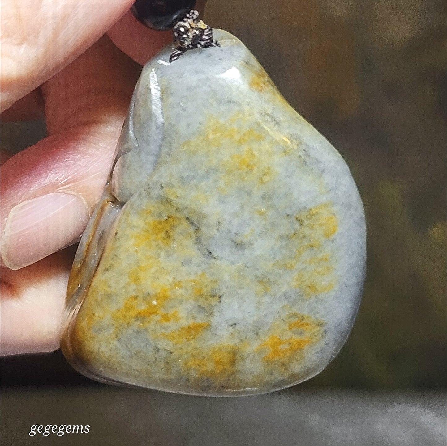 Premium Hetian Pebble Nephrite Qinghua (black & white) carved Dragon Tortoise Chinese Coin handheld / pendant (with certificate) 优质和田玉籽玉青花(黑白)黄沁龙龟铜钱手把/吊坠(带证书)