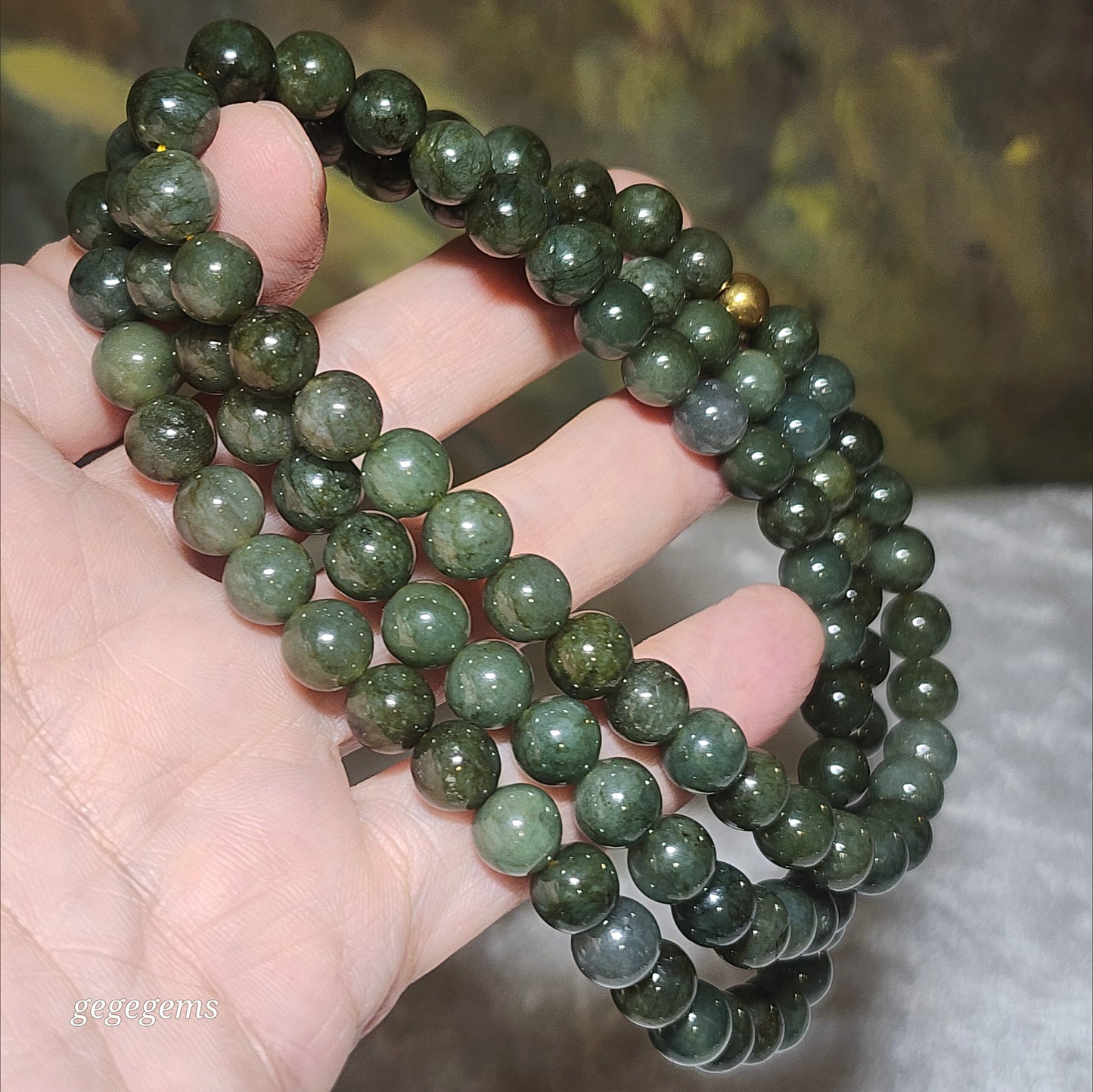 8.2mm Natural untreated Burma Jade (Type A Jadeite) light green with yellow hue Jade necklace (with certificate) 翡翠淡绿带黄调项链(带证书)