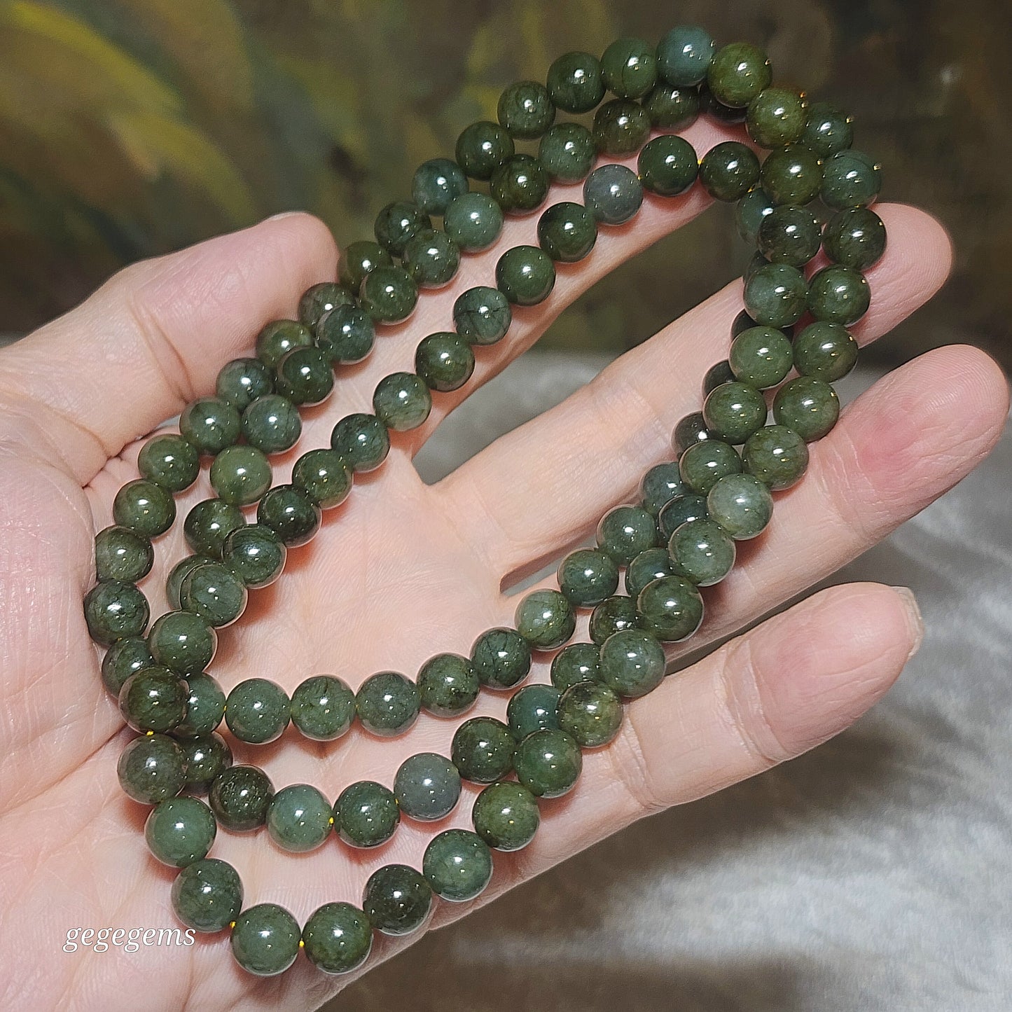 8.2mm Natural untreated Burma Jade (Type A Jadeite) light green with yellow hue Jade necklace (with certificate) 翡翠淡绿带黄调项链(带证书)