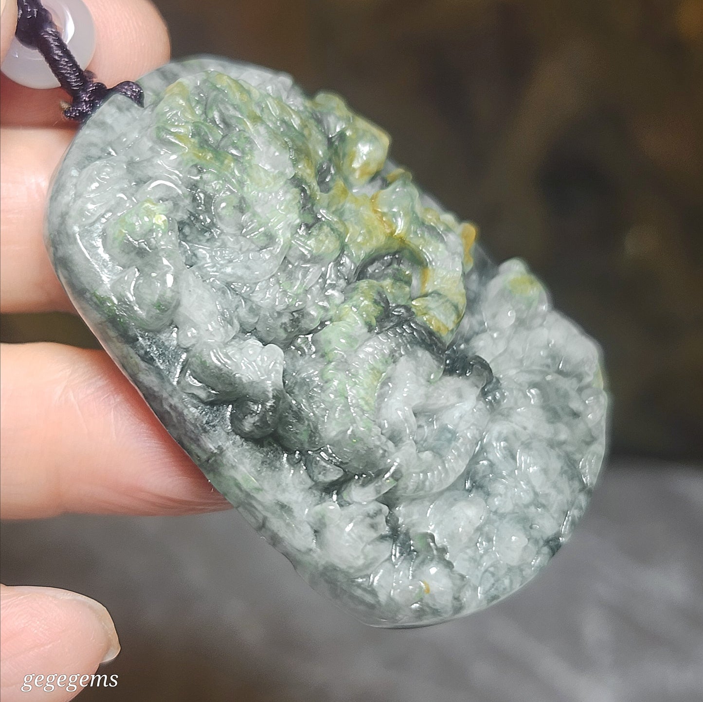 Burma Type A Jadeite light green blue & yellow floating flower Flying Dragon pendant (with certificate) [Natural Crystal] 翡翠淡黄绿蓝飘花飛龙在天吊坠(带证书)