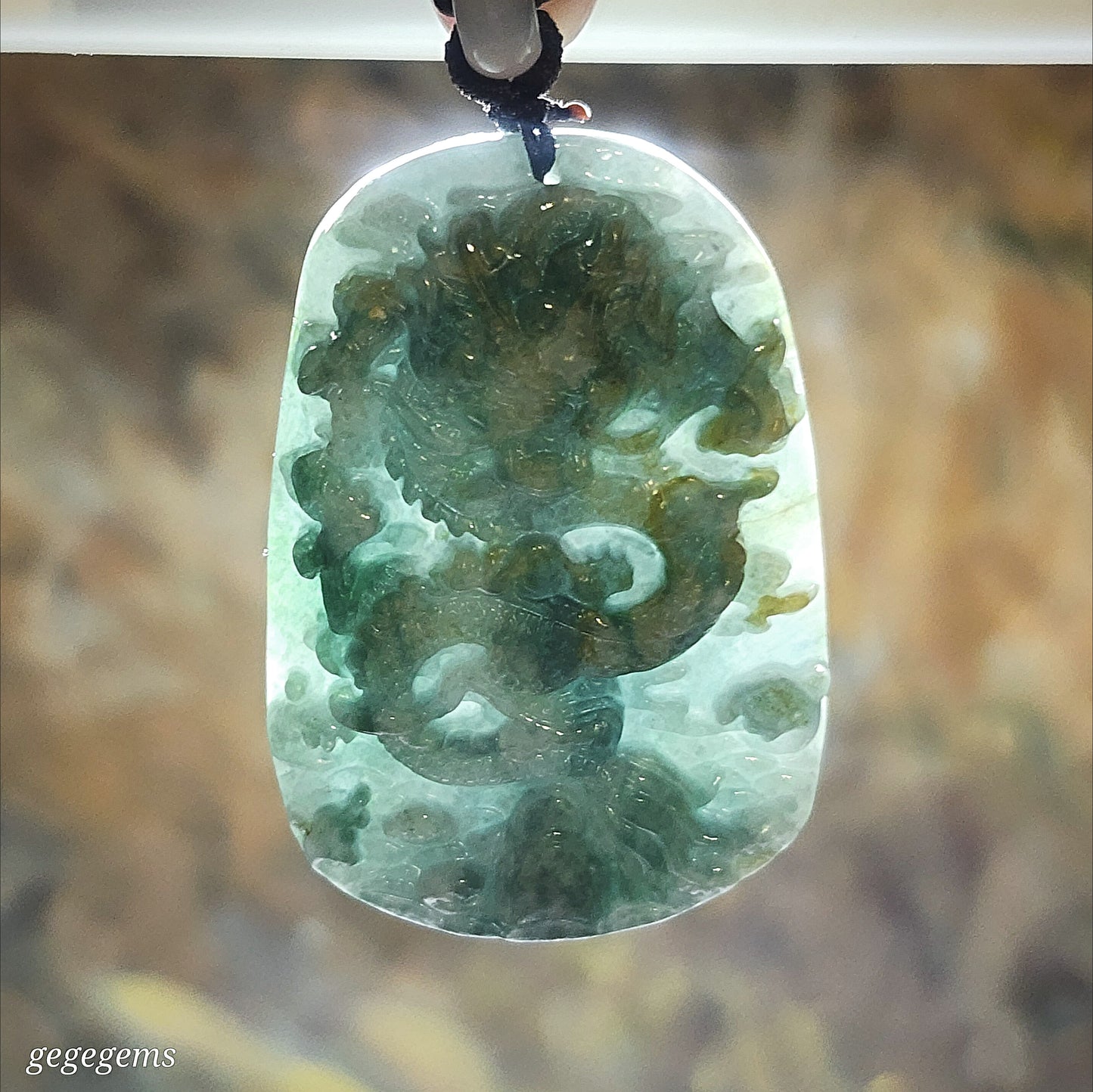 Burma Type A Jadeite light green blue & yellow floating flower Flying Dragon pendant (with certificate) [Natural Crystal] 翡翠淡黄绿蓝飘花飛龙在天吊坠(带证书)