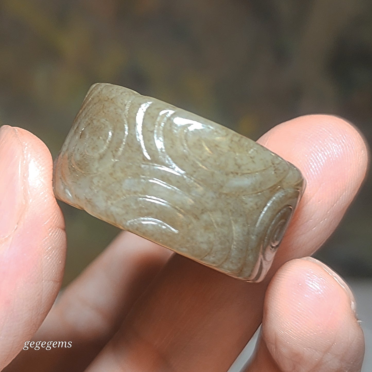 20.9mm Premium Nephrite caramel brown carved Auspicious Cloud thumb ring large ring (with certificate) 优质和田玉且末糖祥云扳指大戒指(带证书)
