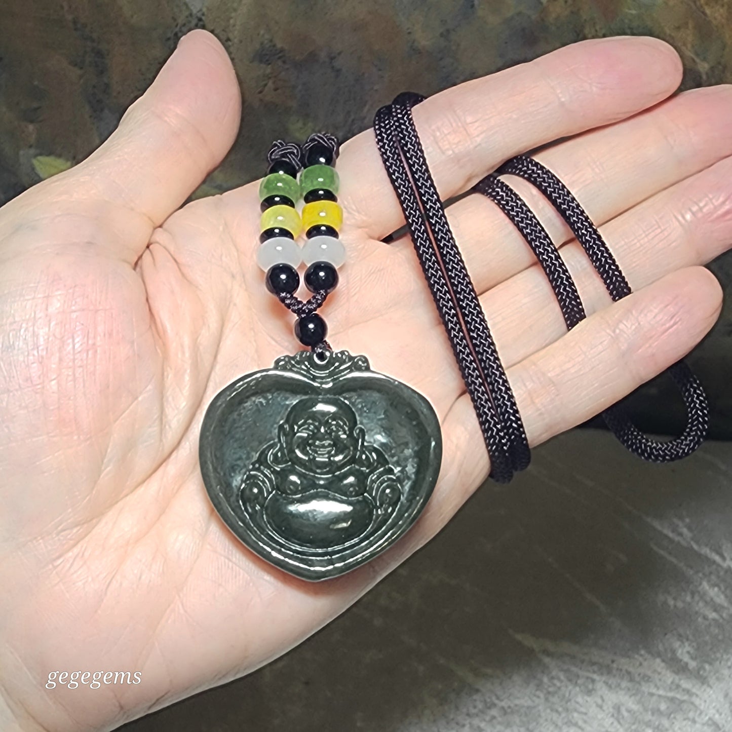 Nephrite good greasiness green Buddha in One's Heart pendant (with certificate) 且末和田玉油润佛在心中吊坠(带证书)