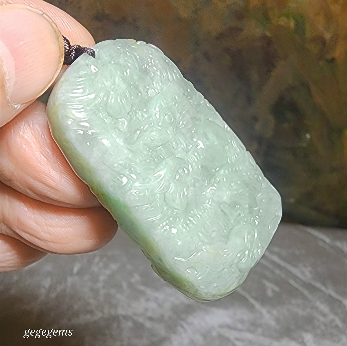 Type A Jadeite light green Nine Dragons (front 5, back 4) Jade pendant (with certificate) 翡翠淡绿九龙(前五后四)吊坠(带证书)