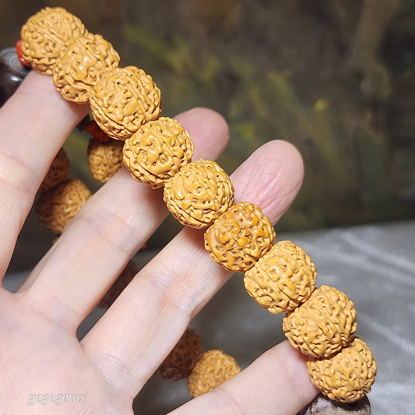 Gegegems Creation 15.5mm+ small species Rudraksha 6 Mukhi deep lines Panlong with Tibetan red spots Lightning 5 Eyes Da Luo Dzi & Cinnabar carved coins 18 beads mala handheld bracelet 大尺寸六瓣小金刚菩提深坑盘龙配象雄满朱砂闪电五眼达洛天珠帝皇砂古钱珠藏式三通十八子手持