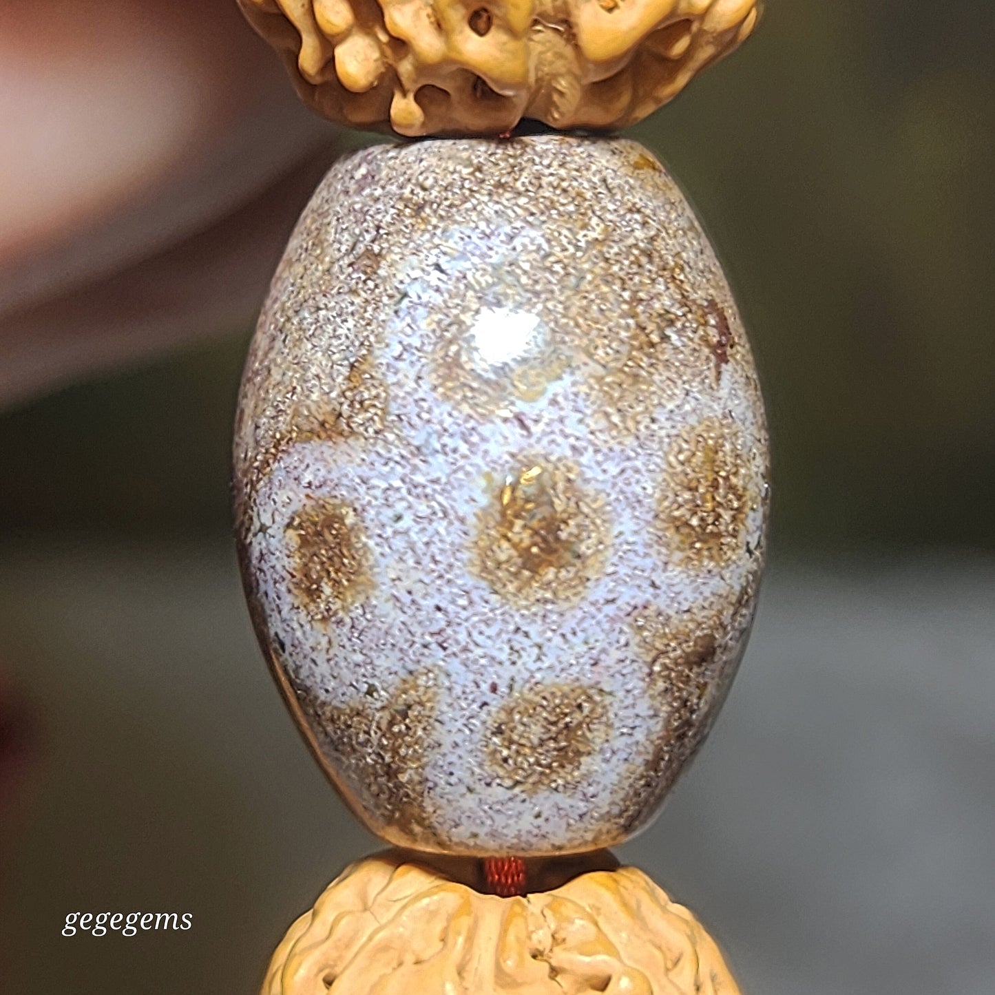 Gegegems Creation 15.5mm+ small species Rudraksha 6 Mukhi deep lines Panlong with Tibetan red spots Lightning 5 Eyes Da Luo Dzi & Cinnabar carved coins 18 beads mala handheld bracelet 大尺寸六瓣小金刚菩提深坑盘龙配象雄满朱砂闪电五眼达洛天珠帝皇砂古钱珠藏式三通十八子手持