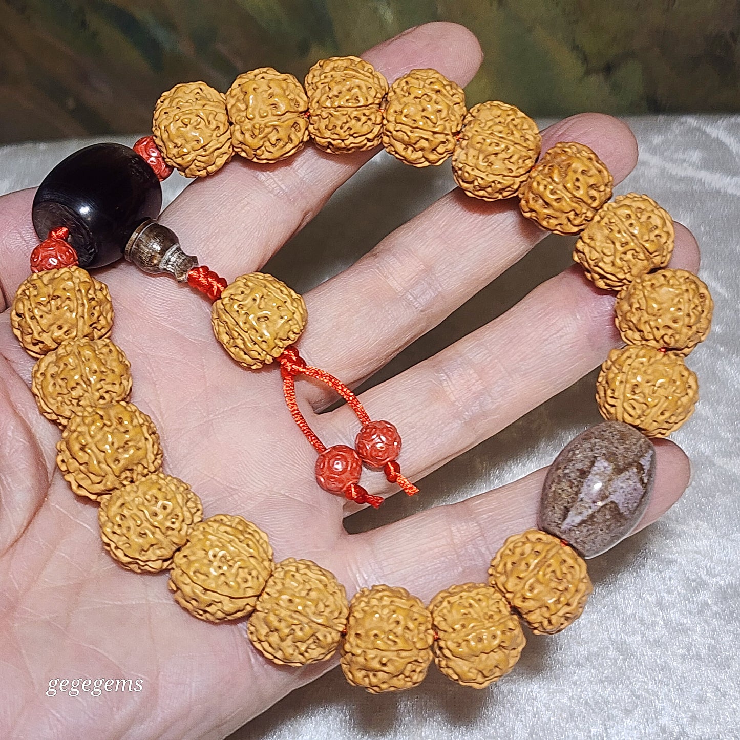 Gegegems Creation 15.5mm+ small species Rudraksha 6 Mukhi deep lines Panlong with Tibetan red spots Lightning 5 Eyes Da Luo Dzi & Cinnabar carved coins 18 beads mala handheld bracelet 大尺寸六瓣小金刚菩提深坑盘龙配象雄满朱砂闪电五眼达洛天珠帝皇砂古钱珠藏式三通十八子手持