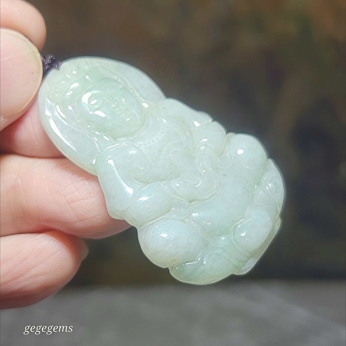 Natural untreated Burma Jade (Type A Jadeite) light green Treasure Vase Guan Yin pendant (with certificate) 翡翠A货淡绿宝瓶(保平安)观音吊坠(带证书)