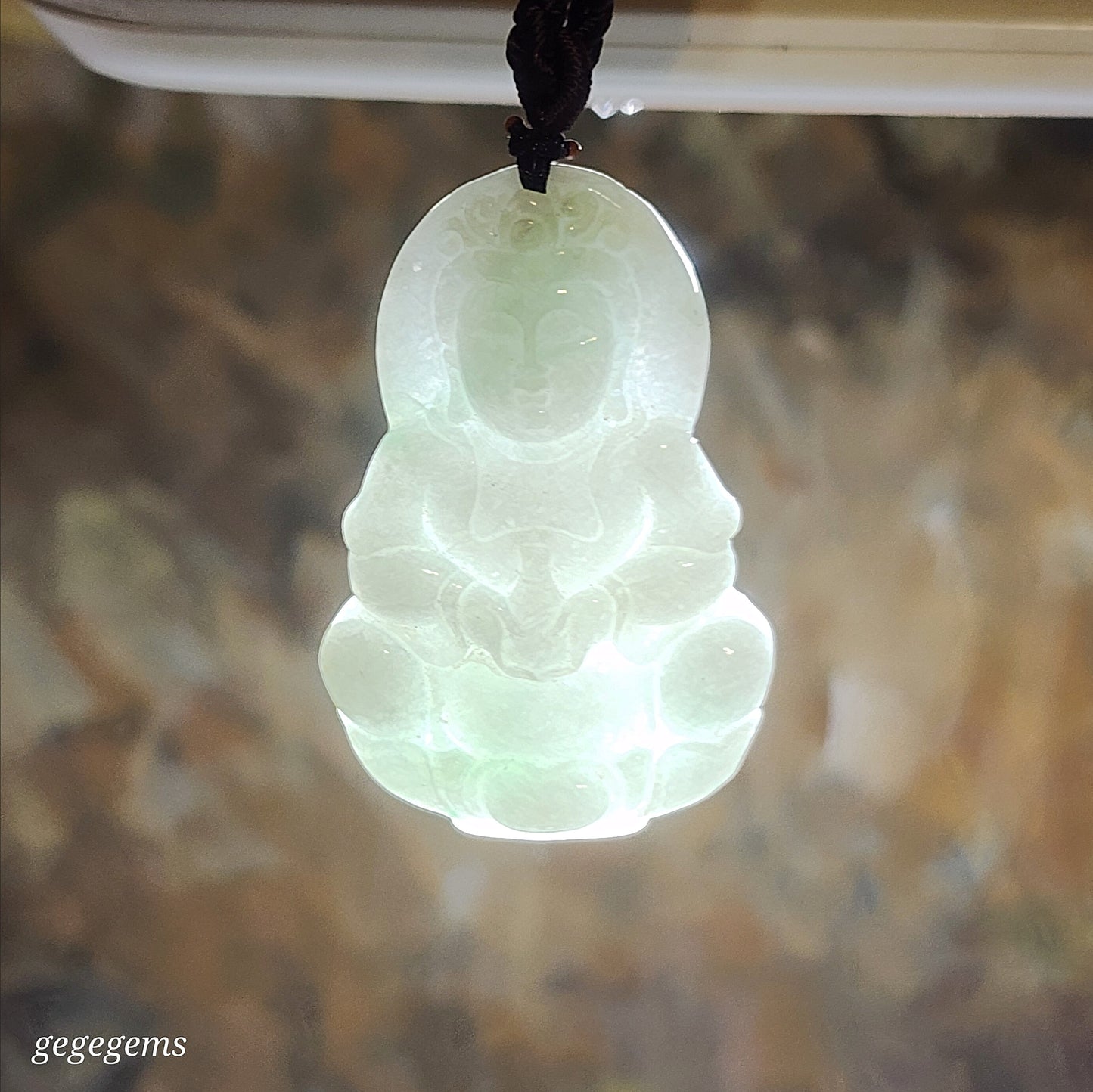 Natural untreated Burma Jade (Type A Jadeite) light green Treasure Vase Guan Yin pendant (with certificate) 翡翠A货淡绿宝瓶(保平安)观音吊坠(带证书)