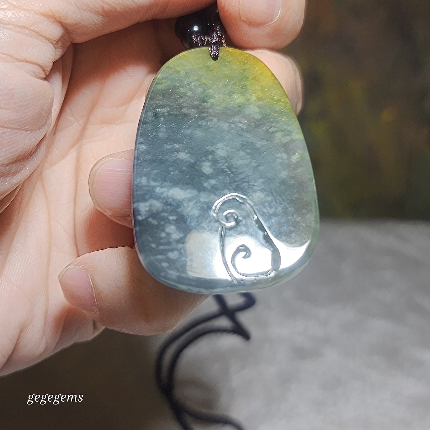 Premium Type A Yellow Jadeite blue green Ruyi Qilin Jade pendant (with certificate) 优质翡翠黄翡蓝绿如意麒麟吊坠(带证书)