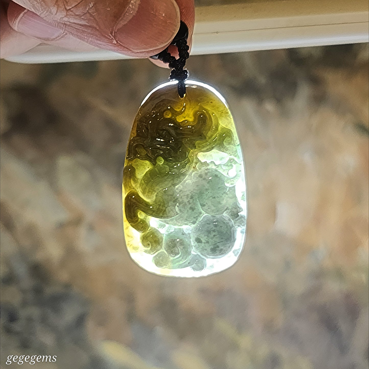 Premium Type A Yellow Jadeite blue green Ruyi Qilin Jade pendant (with certificate) 优质翡翠黄翡蓝绿如意麒麟吊坠(带证书)