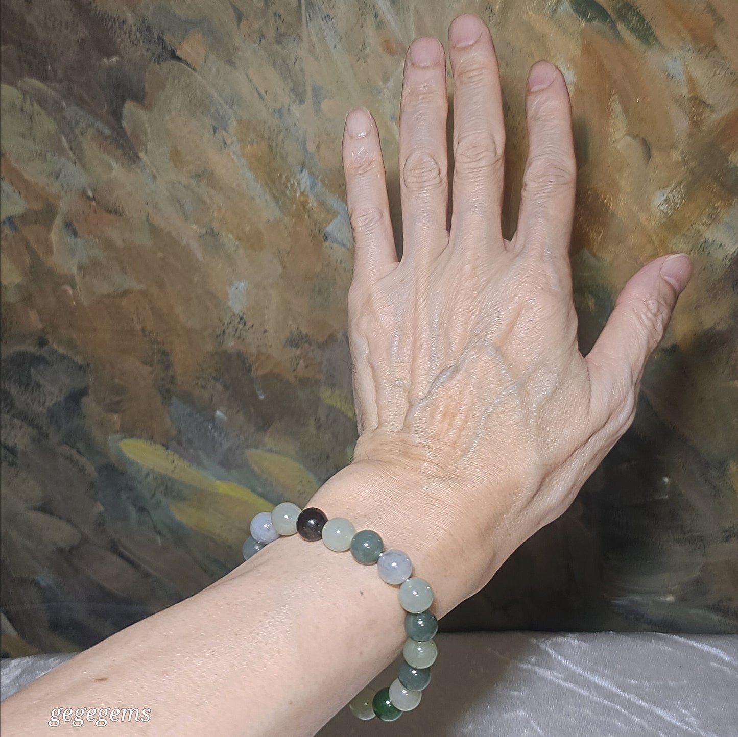 Premium 9.8mm Nephrite multicolor Jade bracelet (with certificate) 优质和田玉多色多宝串手链(带证书)