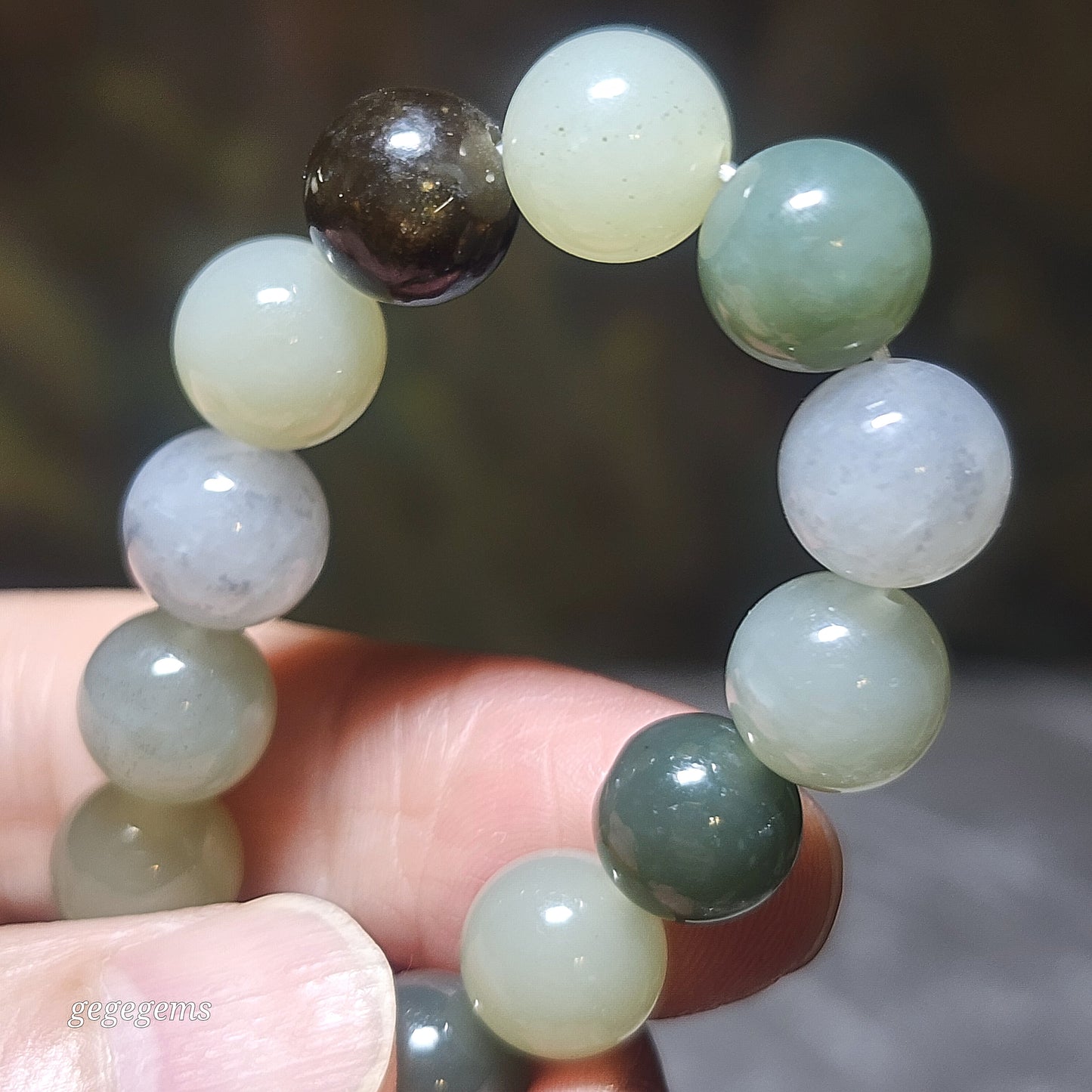 Premium 9.8mm Nephrite multicolor Jade bracelet (with certificate) 优质和田玉多色多宝串手链(带证书)