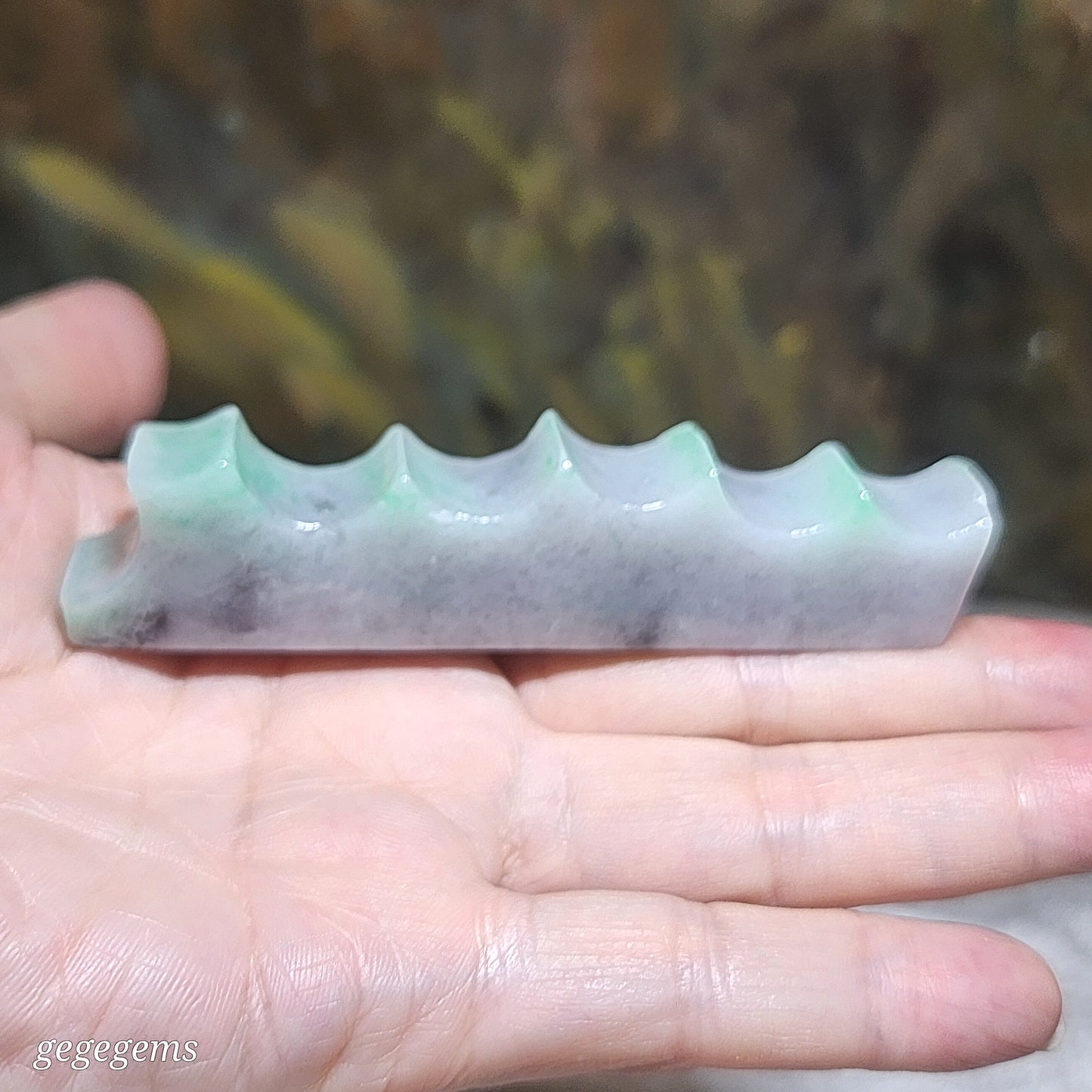 Type A Jadeite Burma Jade light green black fowl Calligraphy Brush Rest handheld (with certificate) 翡翠A货翠绿乌鸡毛笔架手把(带证书)
