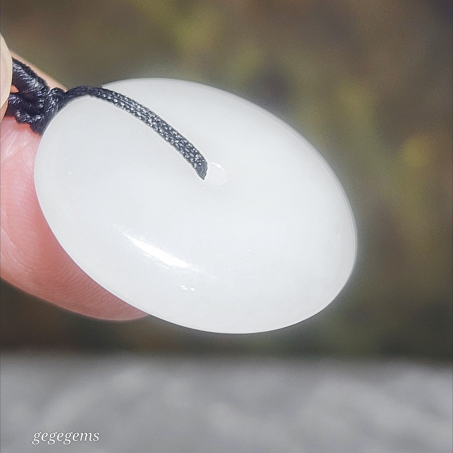 29.5mm Premium White Nephrite Jade Donut pendant [Natural Crystal] 优质润白和田玉平安扣吊坠
