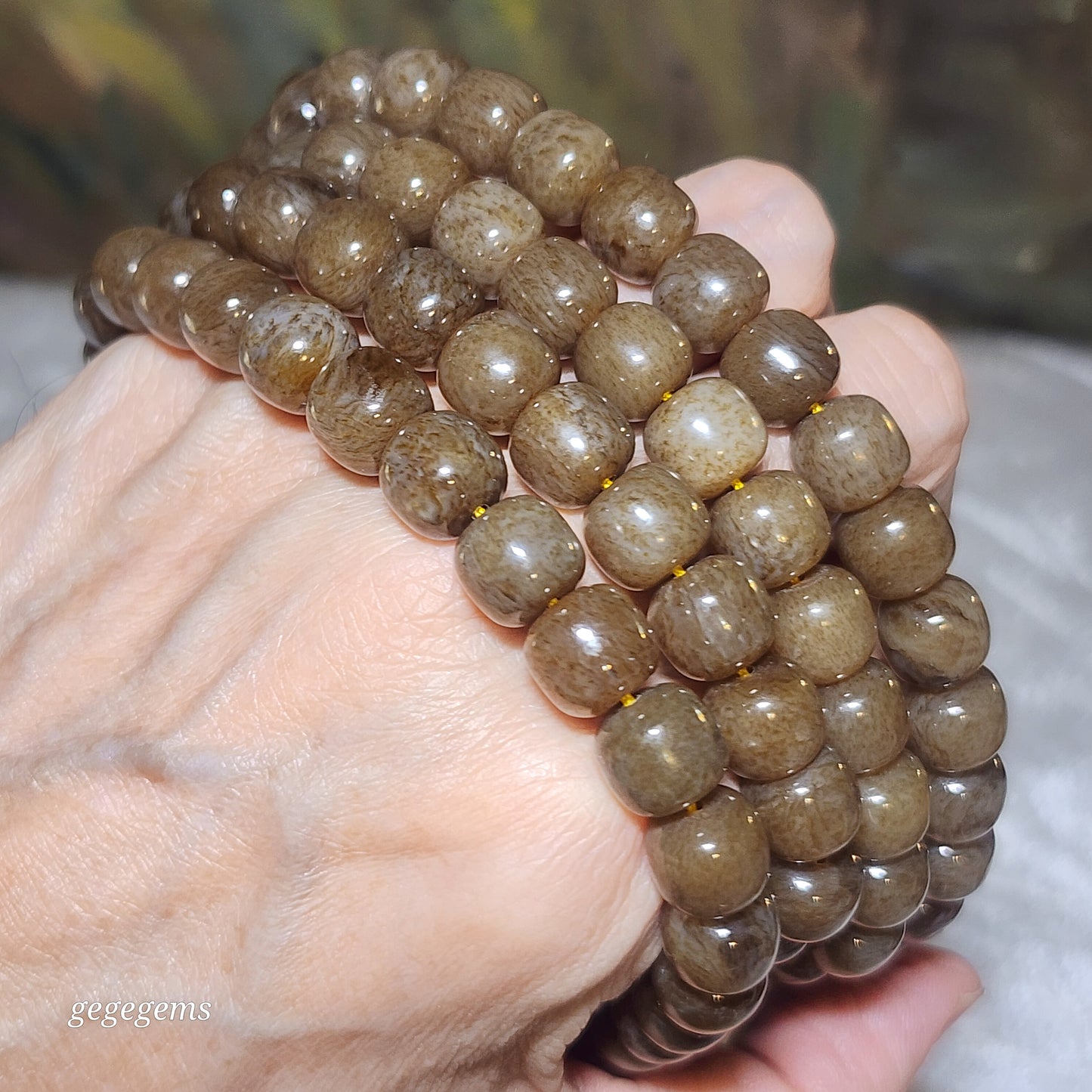 Gegegems 9.6mm premium Nephrite caramel brown traditional old style bead 108 mala necklace (with certificate) 精品且末糖老型珠念珠项链(带证书)
