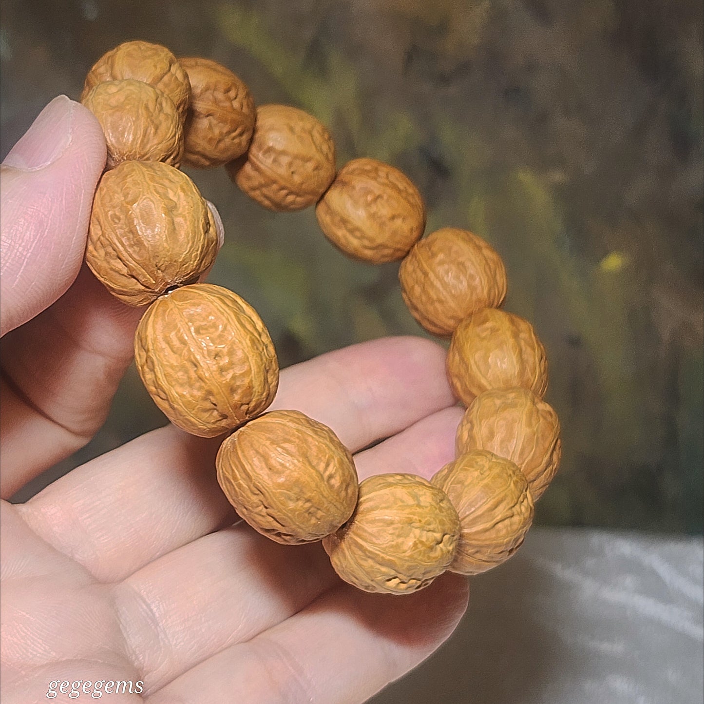 Rare small size 17mm Mentougou pinkish skin 8 ridges Walnut bracelet 罕见小尺寸北京门头沟粉红皮秋子八棱手链