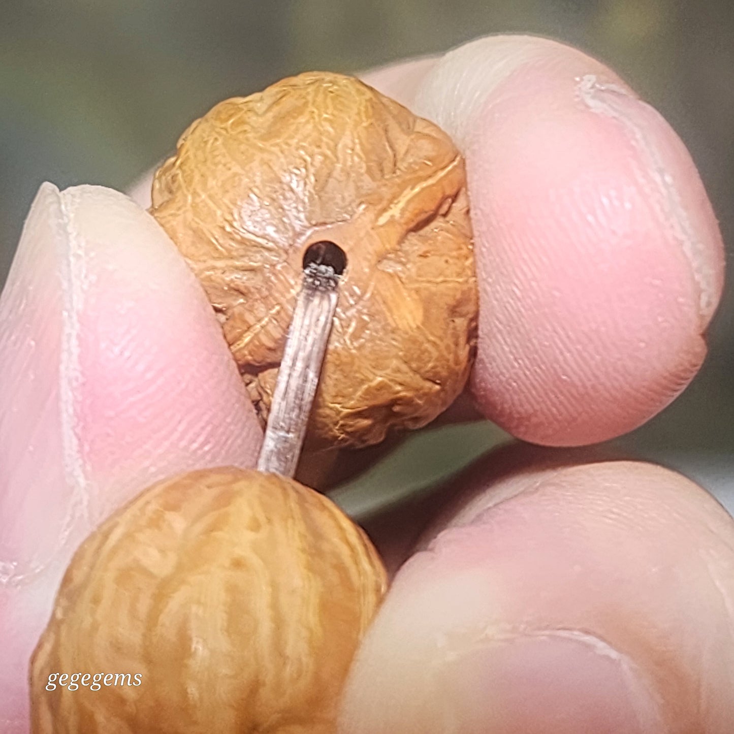 Rare small size 17mm Mentougou pinkish skin 8 ridges Walnut bracelet 罕见小尺寸北京门头沟粉红皮秋子八棱手链