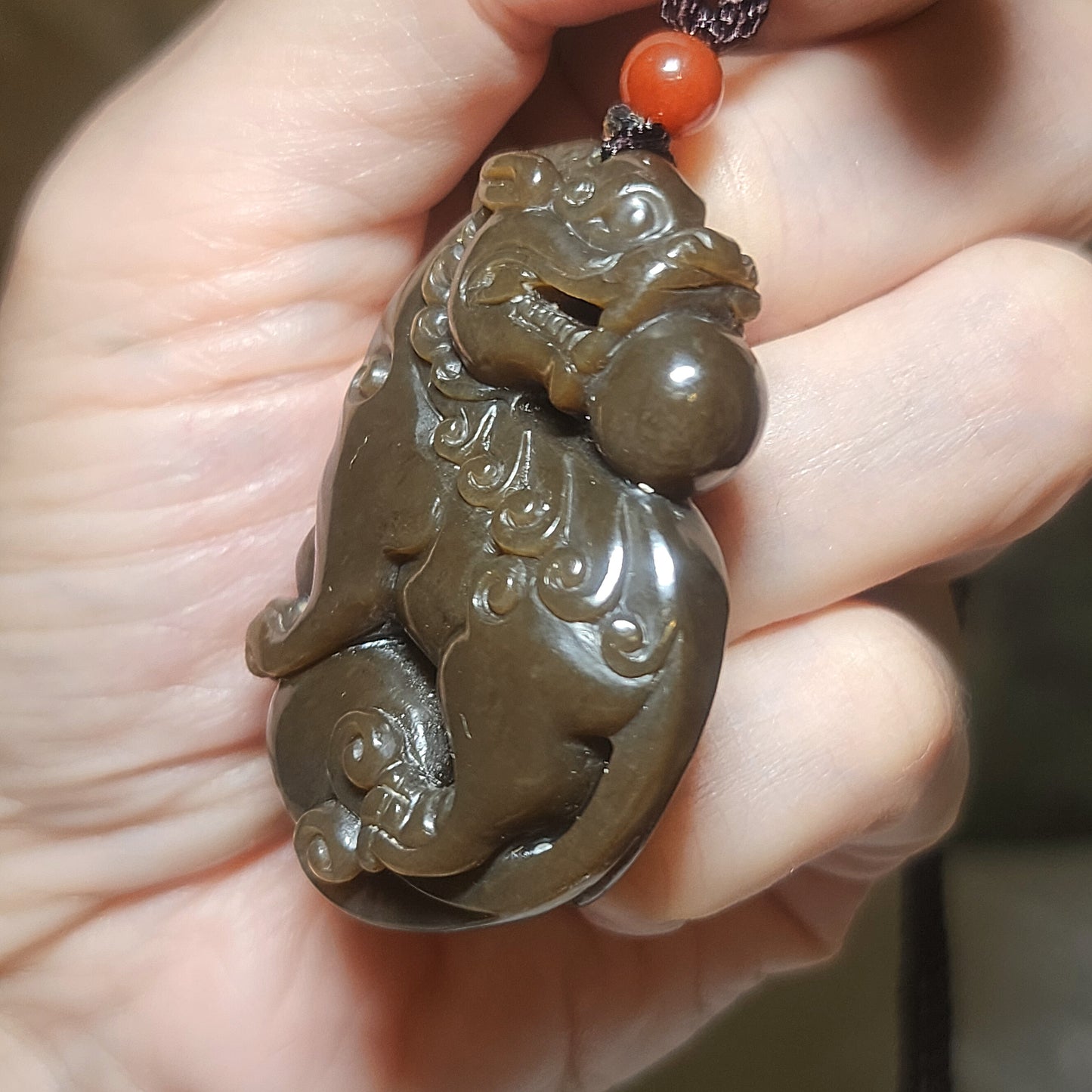 Premium Nephrite deep caramel brown greasy 3 dimensional Pi Xiu pendant (with certificate) 精品且末和田玉老褐糖油润立体貔貅吊坠(带证书)