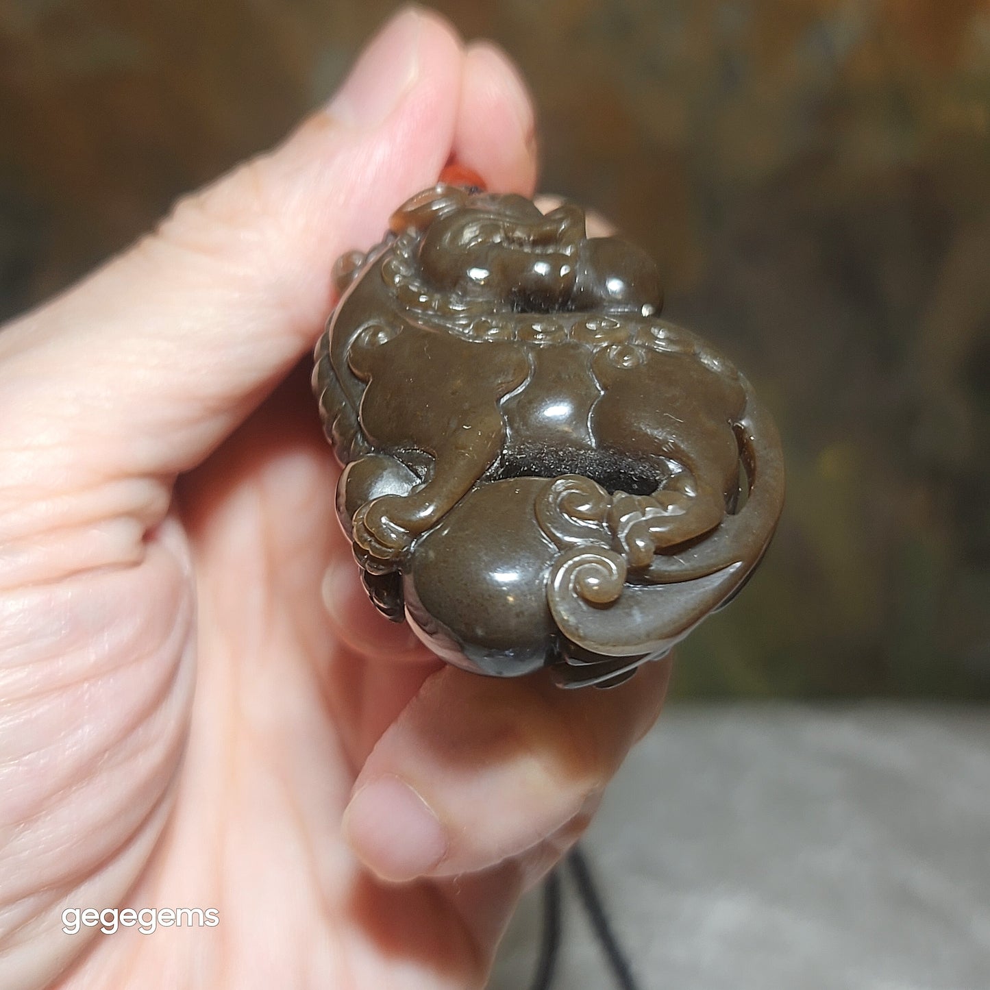 Premium Nephrite deep caramel brown greasy 3 dimensional Pi Xiu pendant (with certificate) 精品且末和田玉老褐糖油润立体貔貅吊坠(带证书)