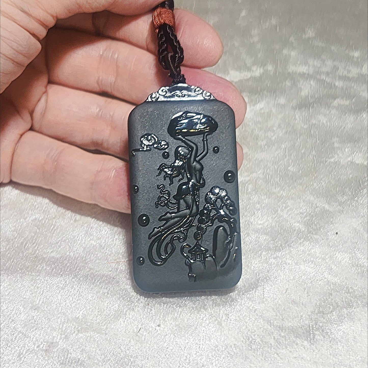 Gegegems Collection deep green Nephrite Nuwa Mending the Sky Jade pendant (with certificate) 精品和田玉深绿女娲补天吊坠(带证书)